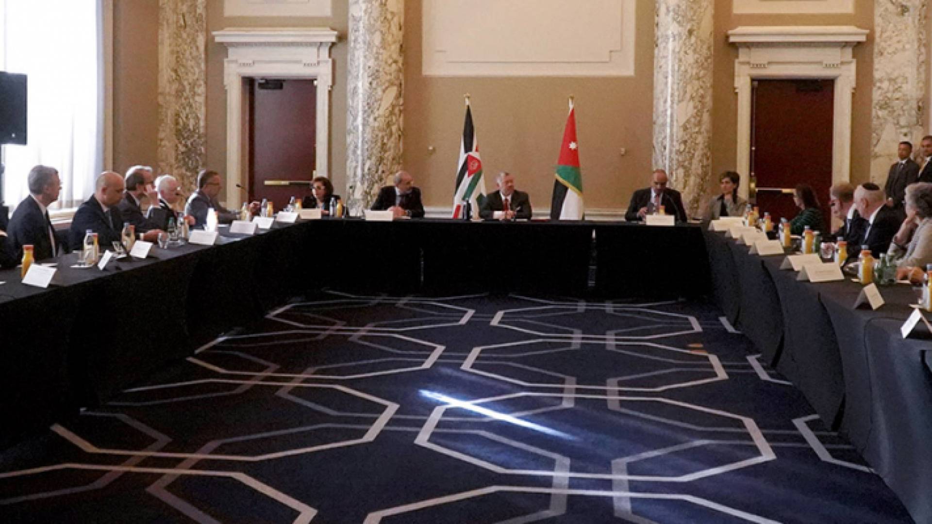 جانب من اللقاء