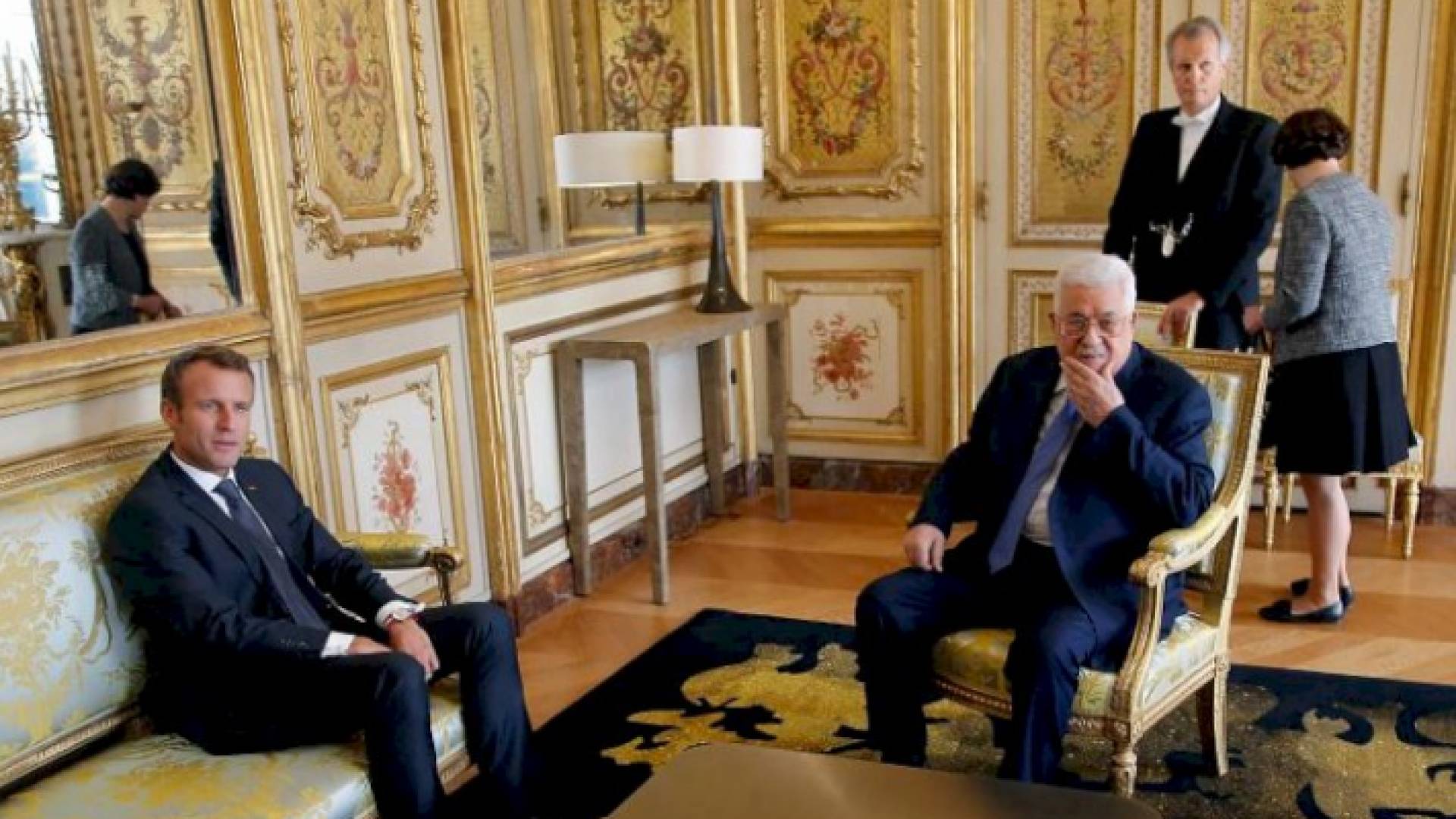 عباس يجتمع مع ماكرون في نيويورك