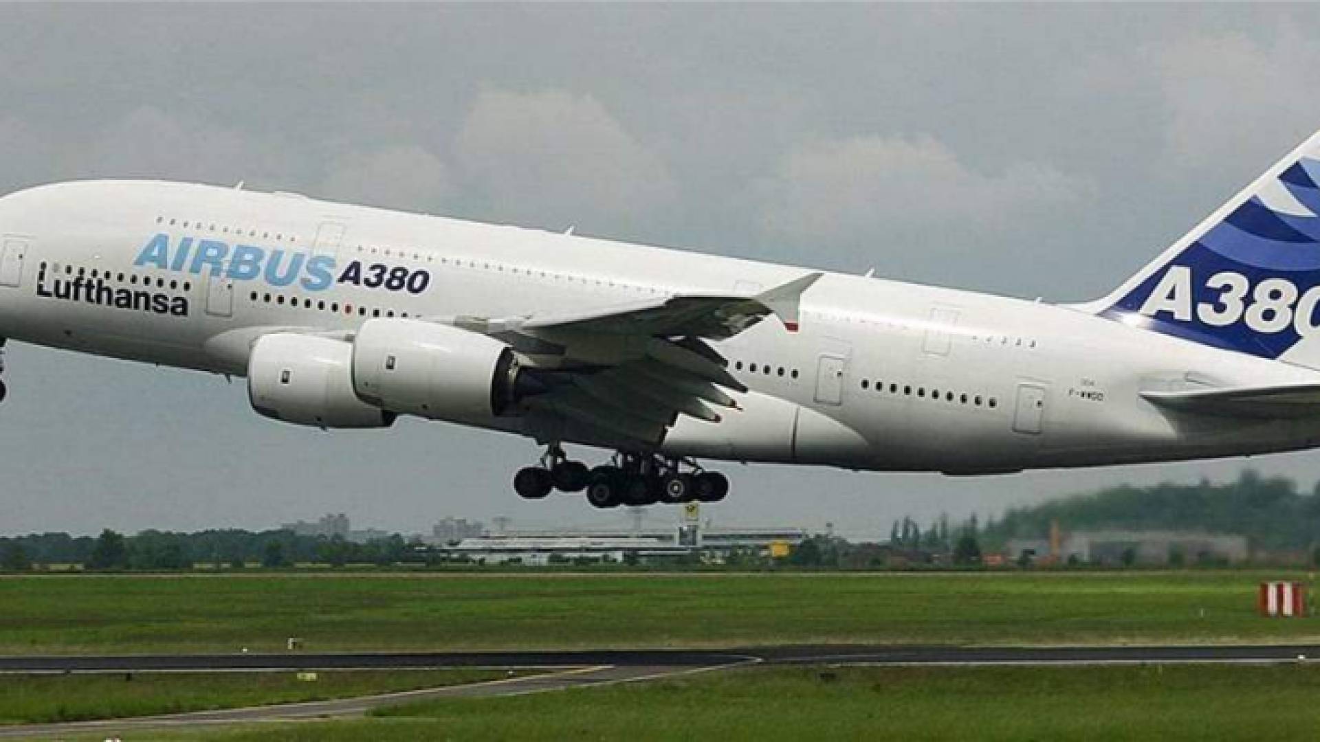 طائرة ايرباص