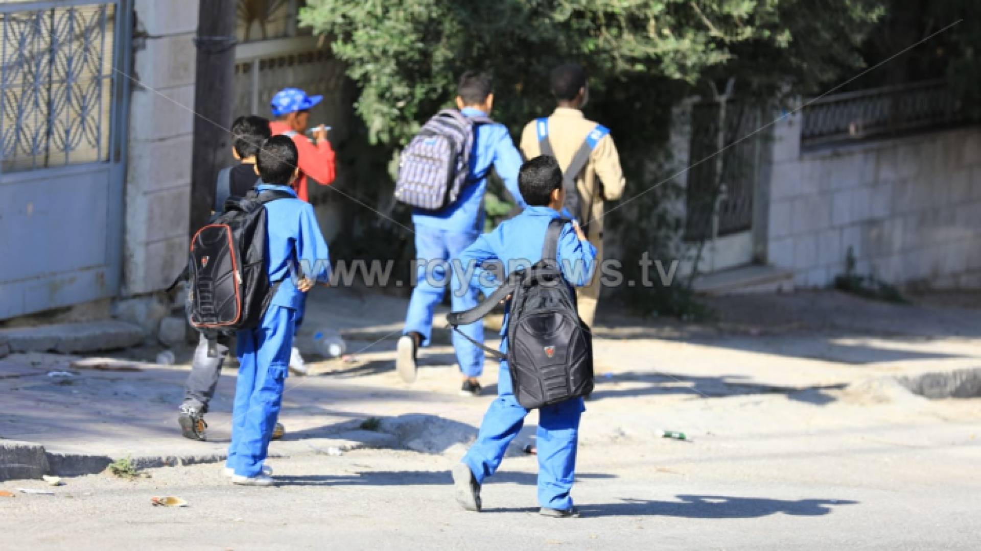 إثر شكوى تقدم بها مواطنون ضدهما