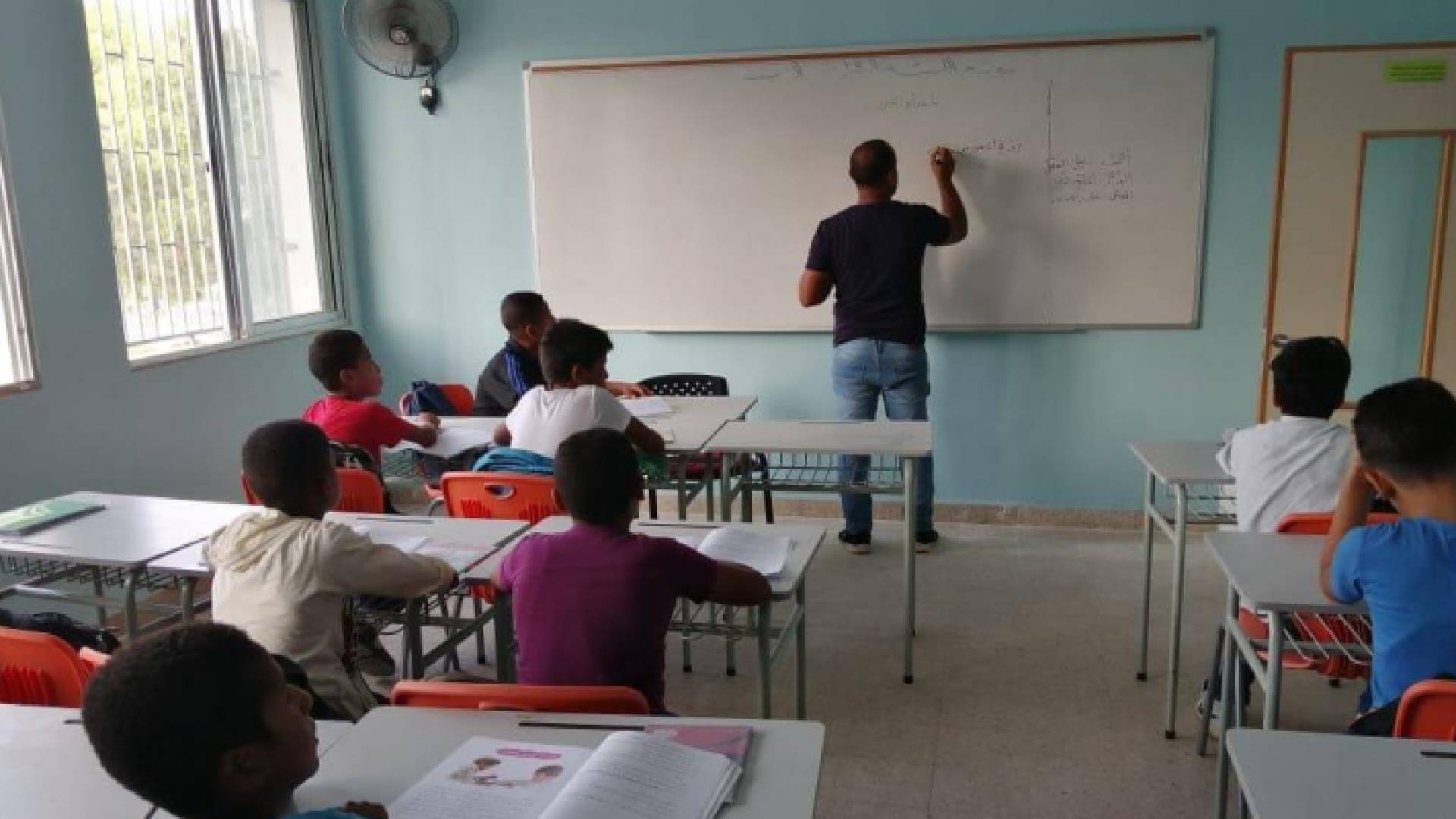 صورة من احدى المدارس التي عادت للتدريس بمنطقة الكريمة بالاغوار