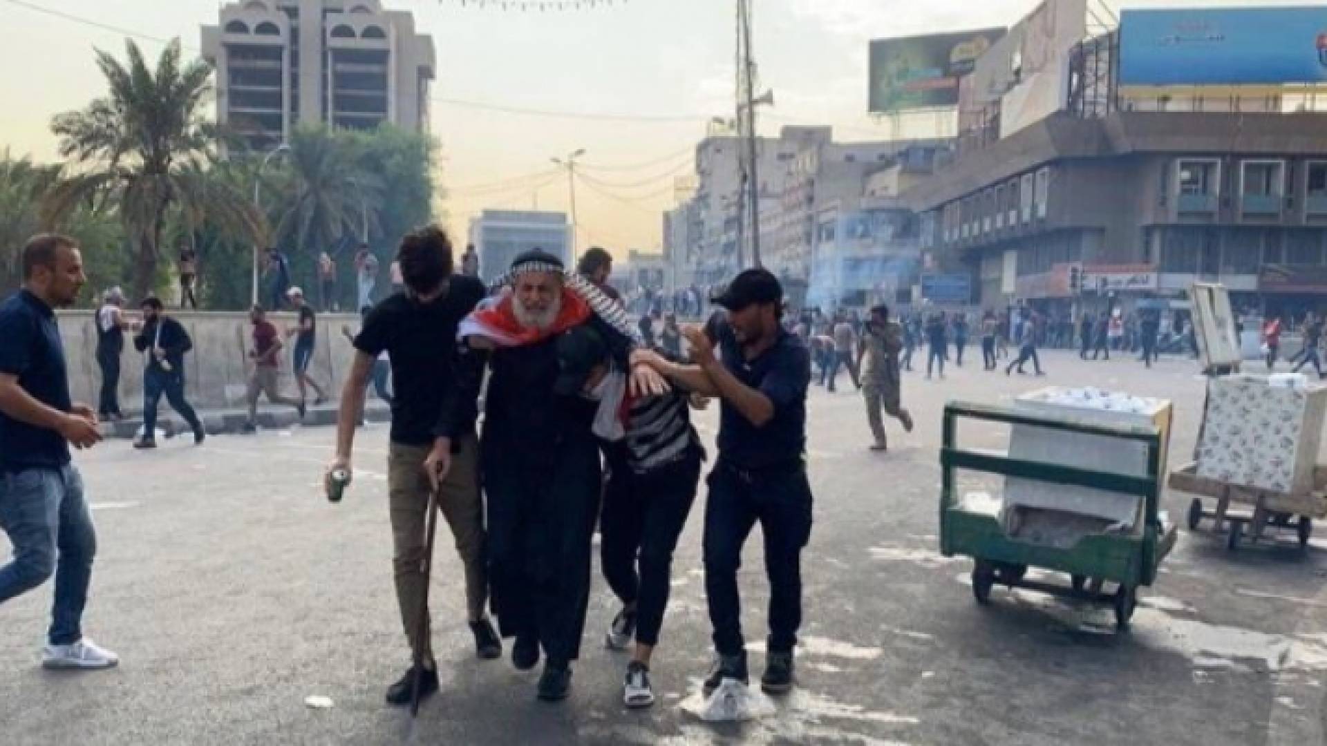 تفريق المحتجين