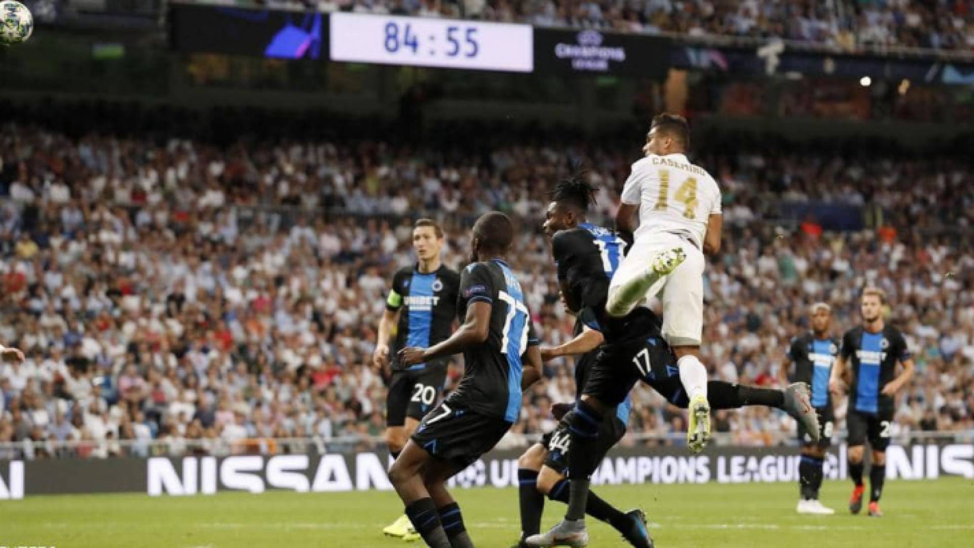 كاسيميرو سجل في الدقائق الأخيرة من اللقاء