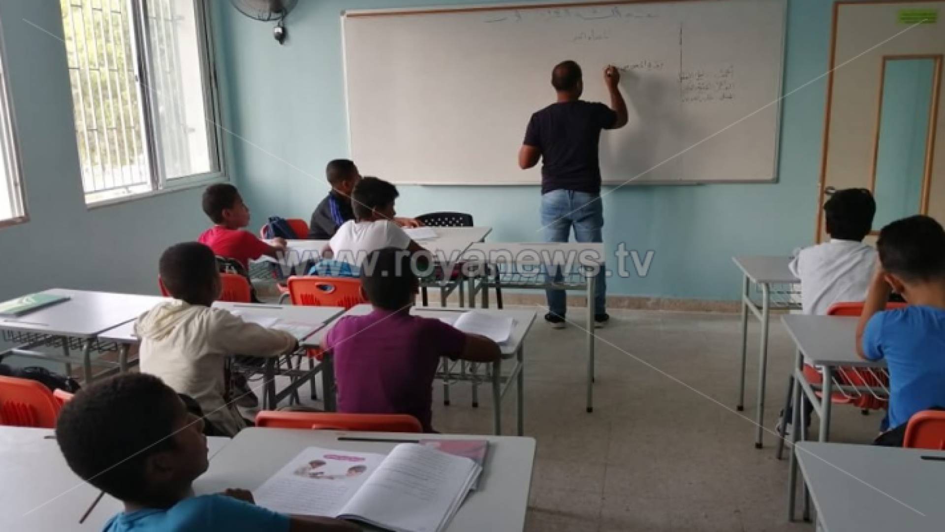 مداس كسرت الاضراب الثلاثاء