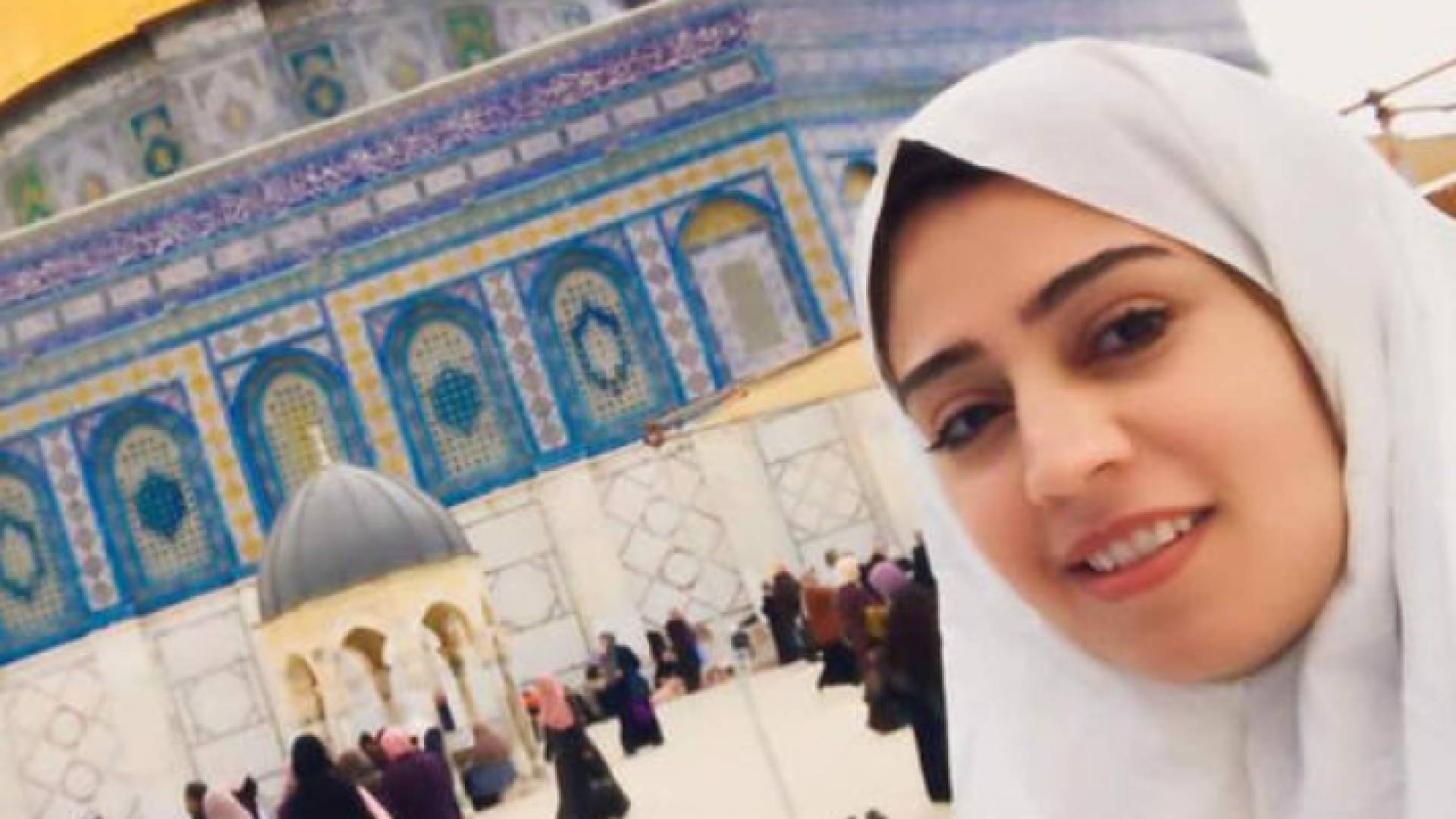 4 كاميرات مراقبة وزنزانتها عالية الرطوبة ومعدومة التهوية، وخالية من كافة الاحتياجات