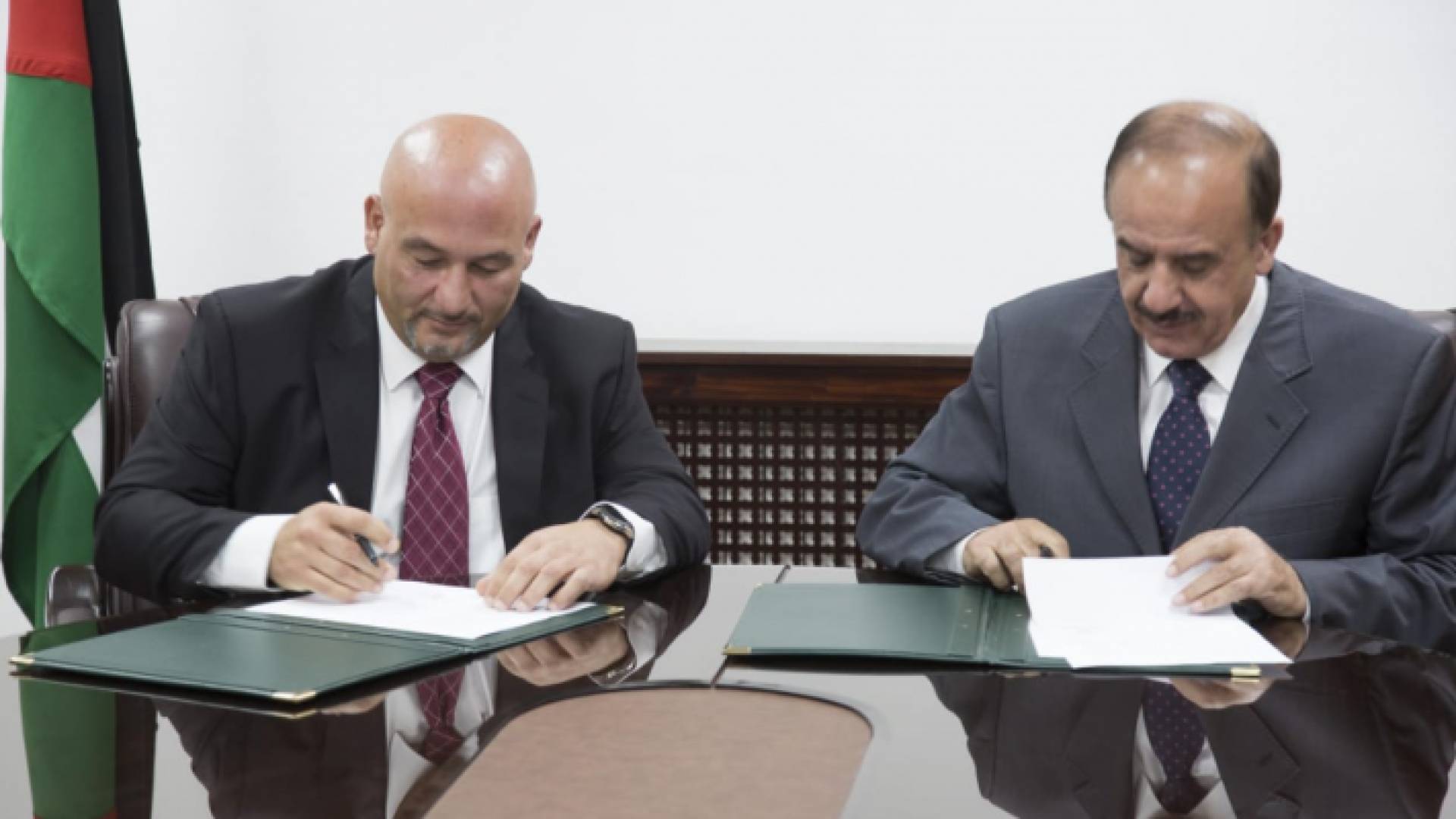 مطاعم "تشيلي ويز" توقع اتفاقية تدريب وتشغيل مع الجامعة الأردنية