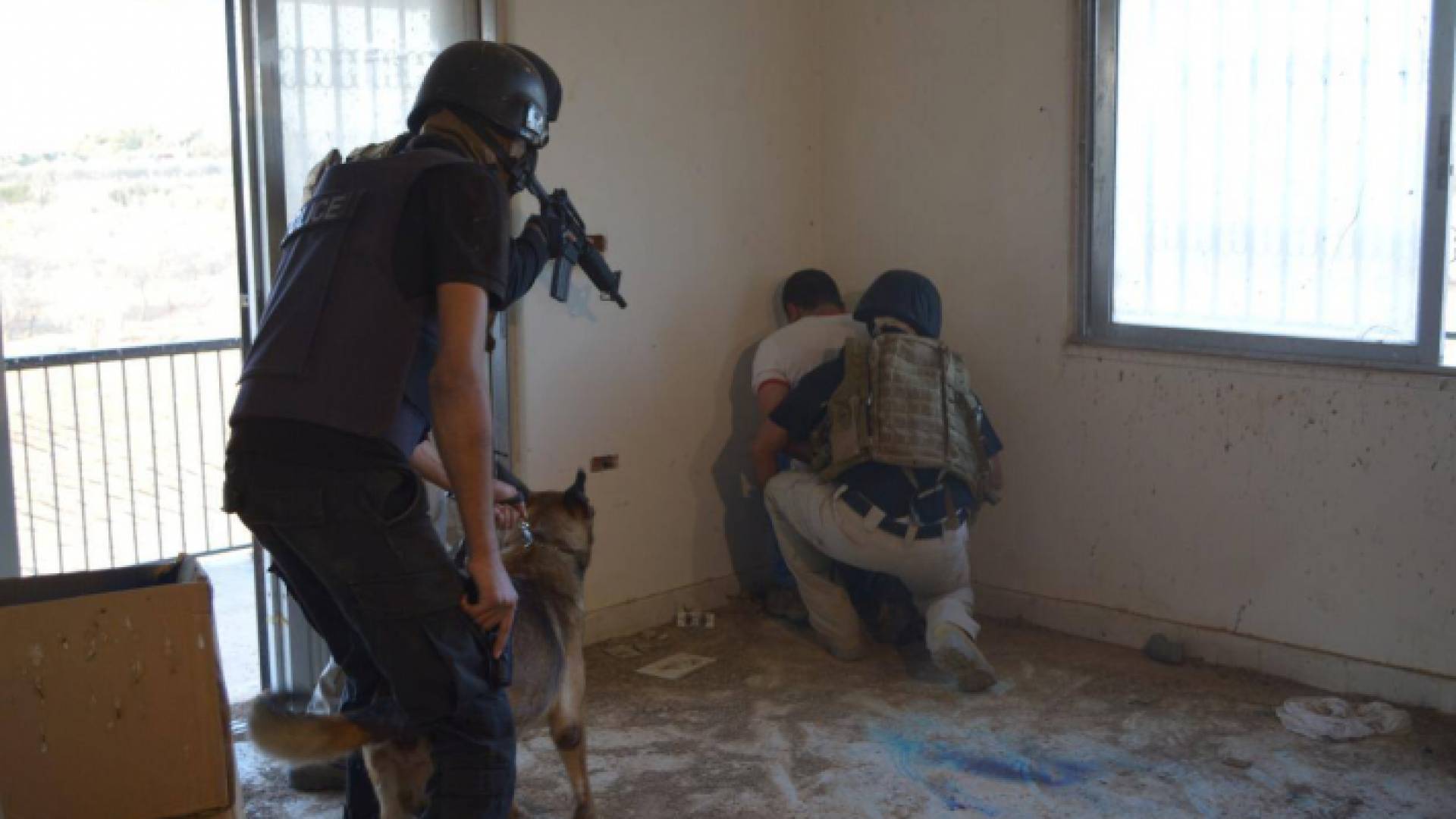 القبض على مطلوبين - ارشيفية