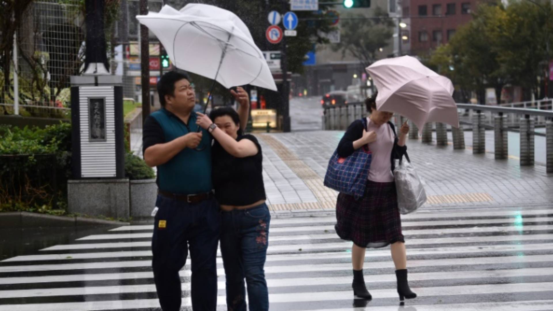 طوكيو مع اقتراب الإعصار هاغيبيس