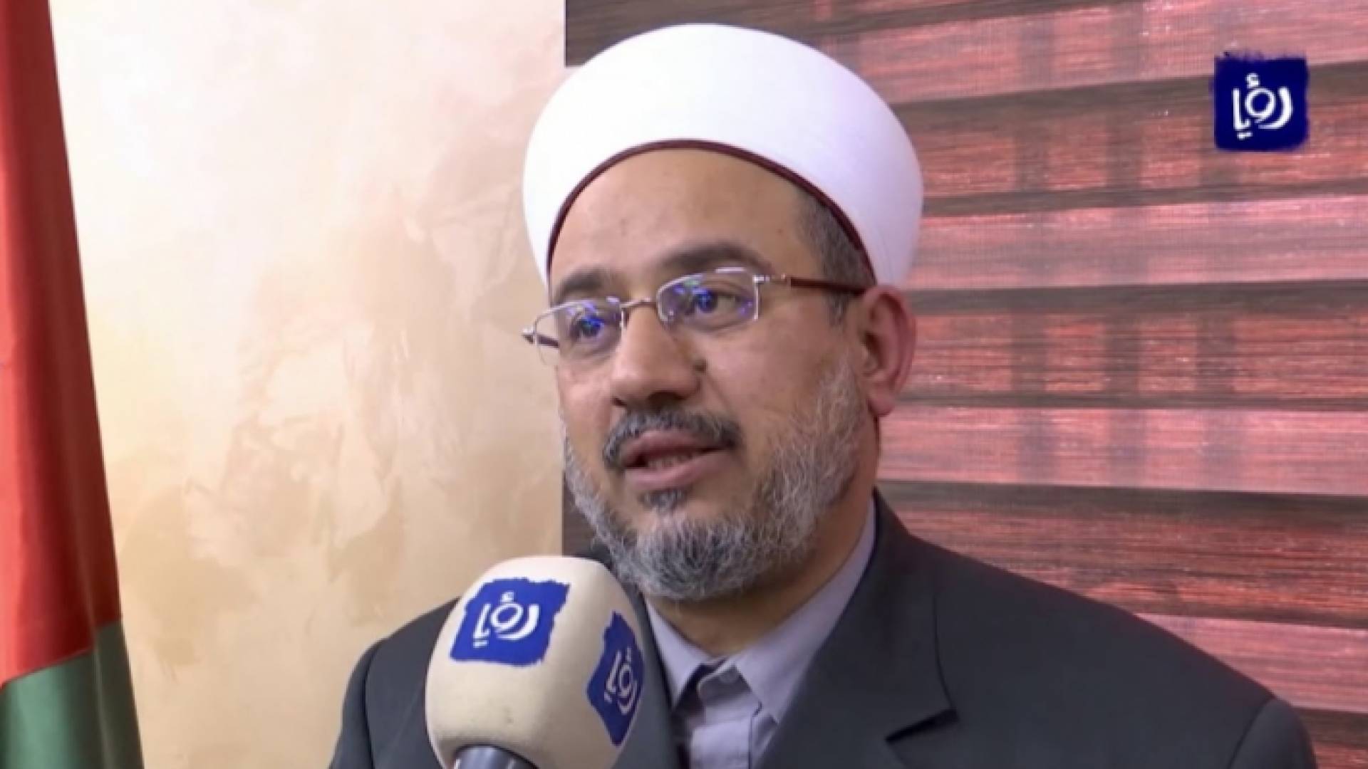 وزير الاوقاف والشؤون والمقدسات الاسلامية الدكتور عبد الناصر ابو البصل