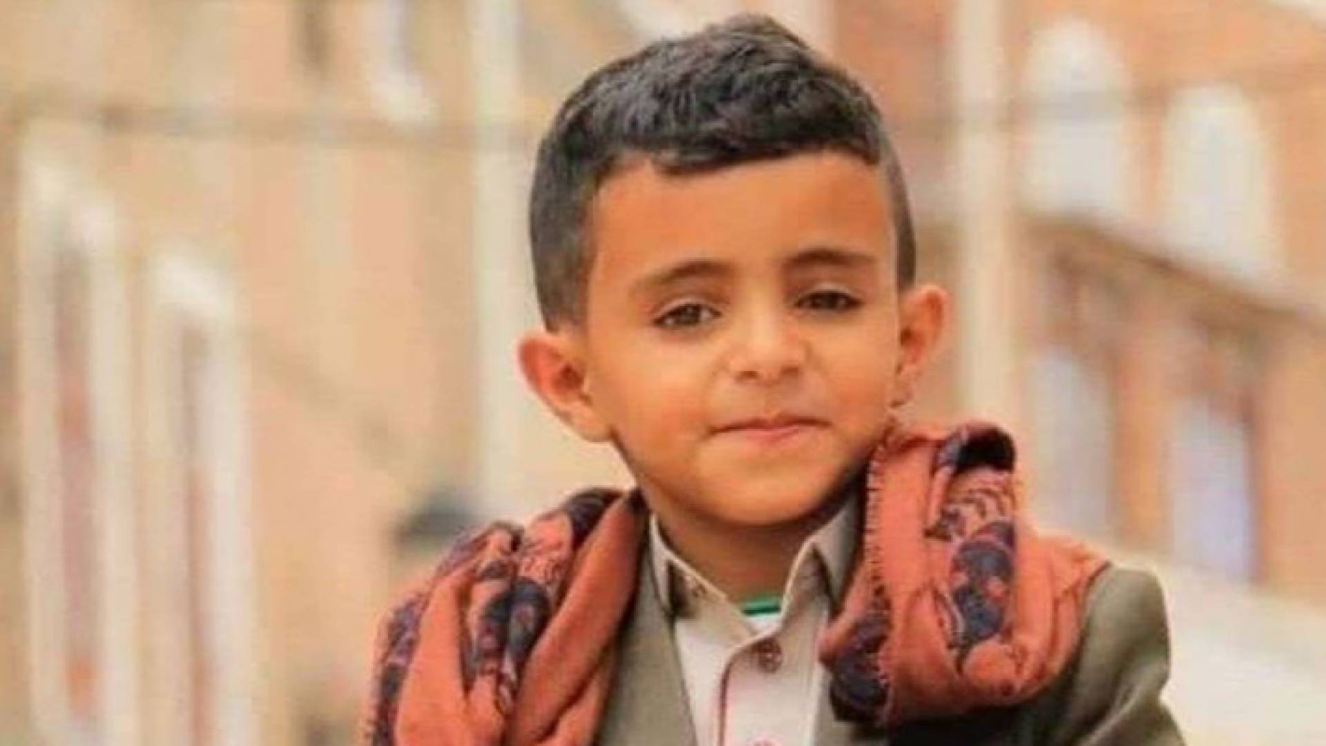 الطفل اليمني اشعل مواقع التواصل