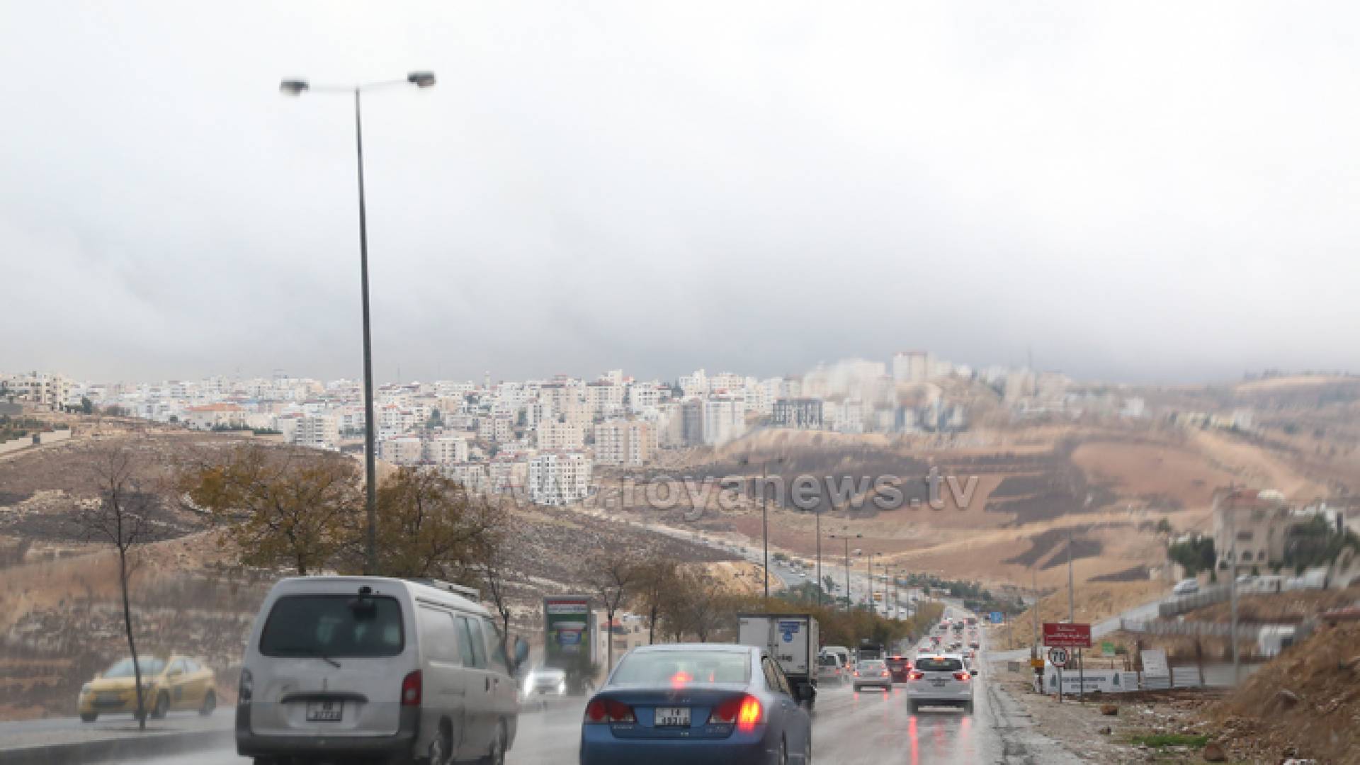 تحذيرات من الانزلاقات على الطرقات بسبب الأمطار صباح الاربعاء