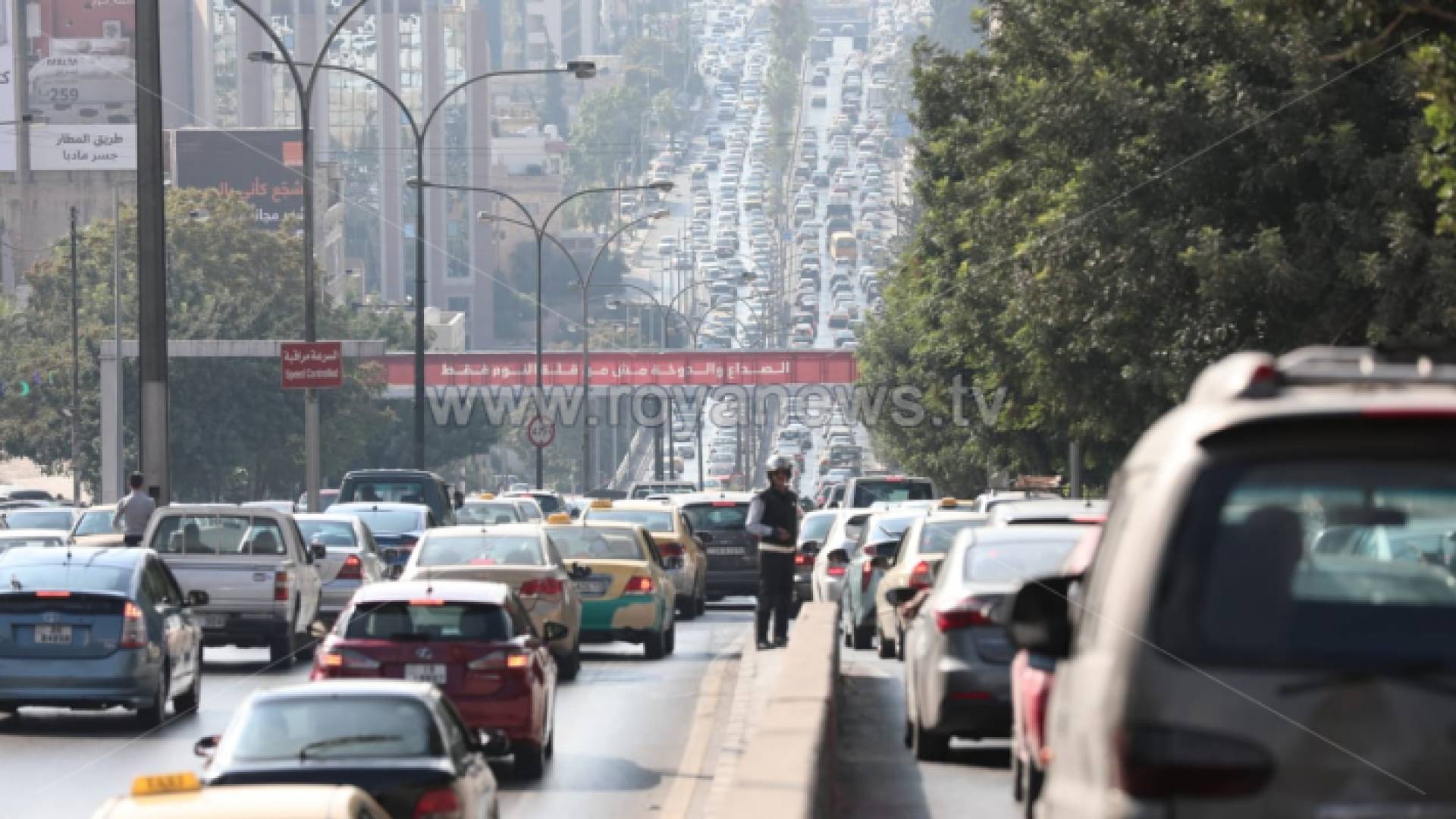 الشواربة يوضح أسباب الازدحامات المرورية في عمان