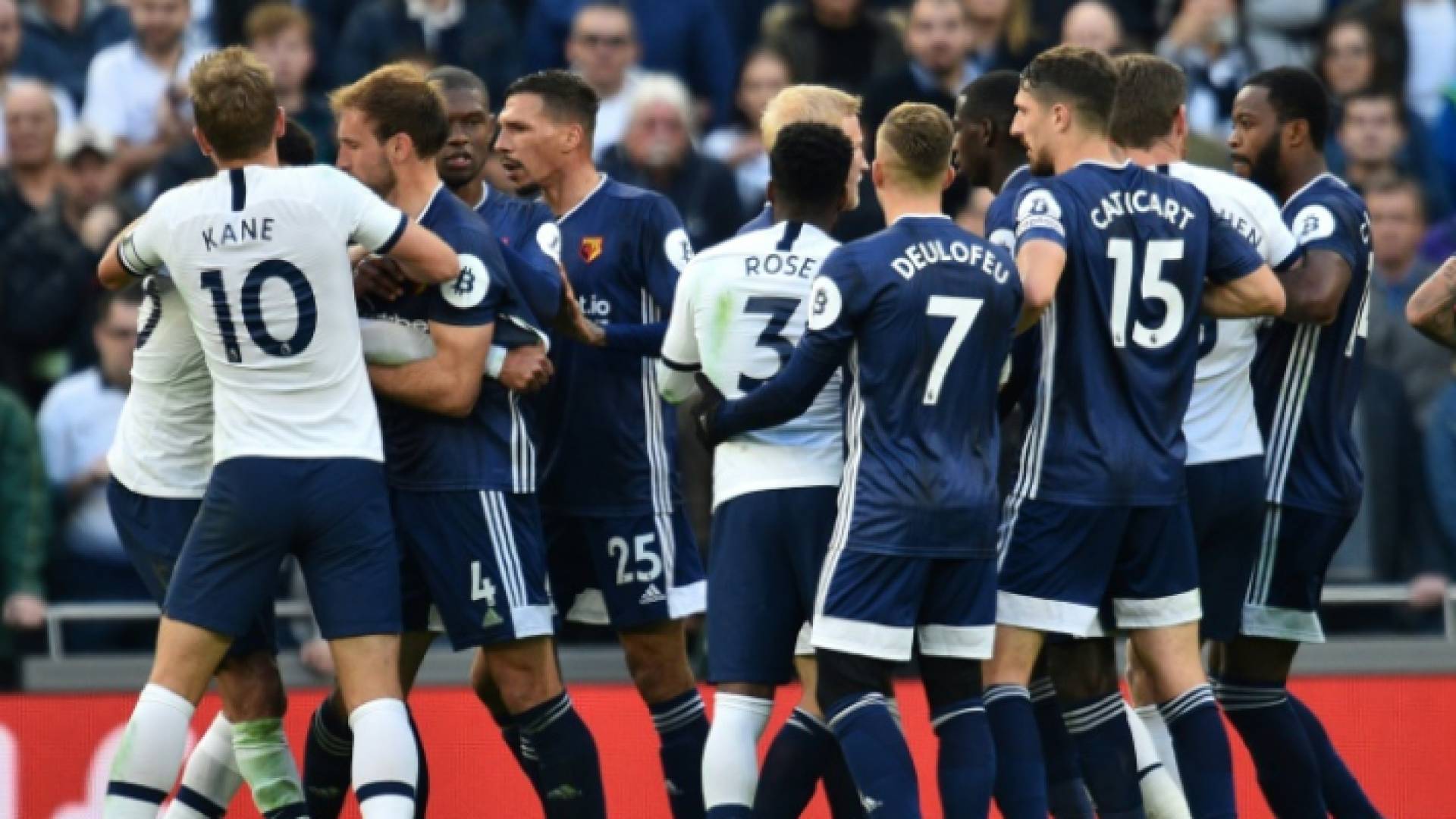 ارتفعت حدة المنافسة بين توتنهام وواتفورد قبل تعادلهما في الدوري الانكليزي