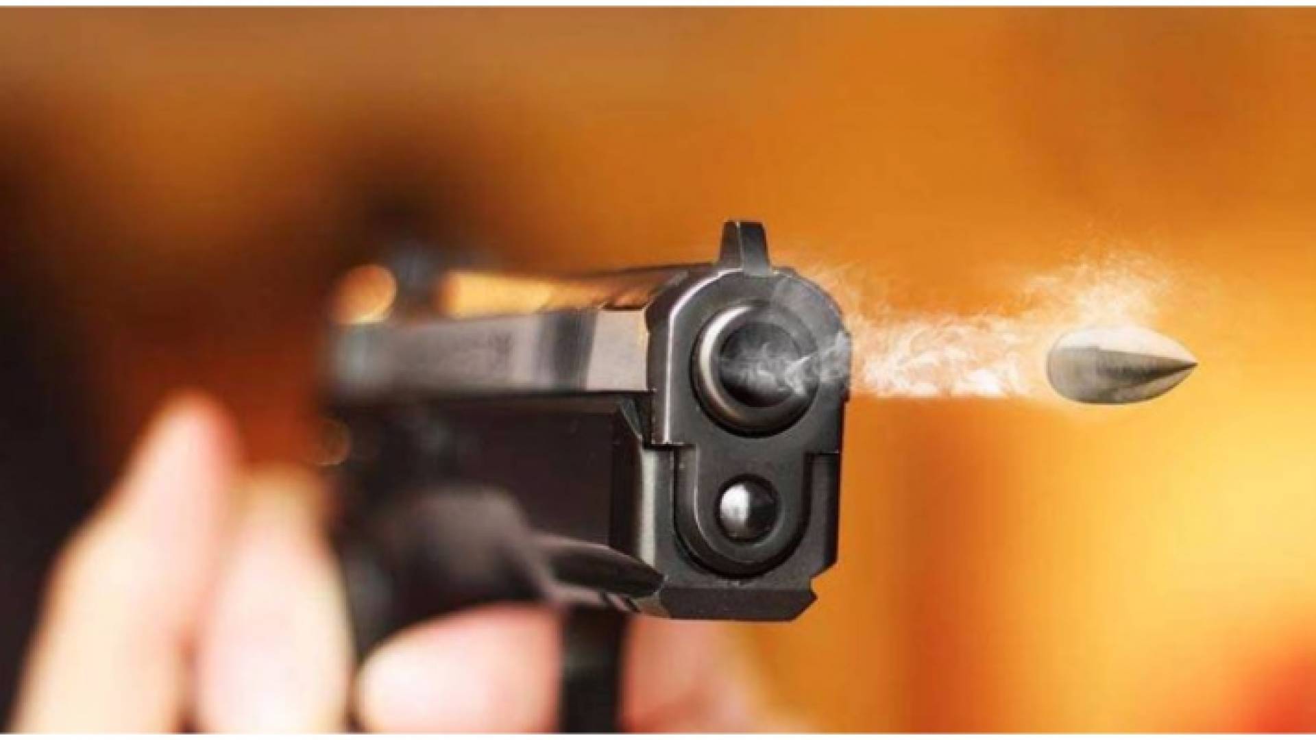 فتاة تقتل أمها بـ 9 رصاصات