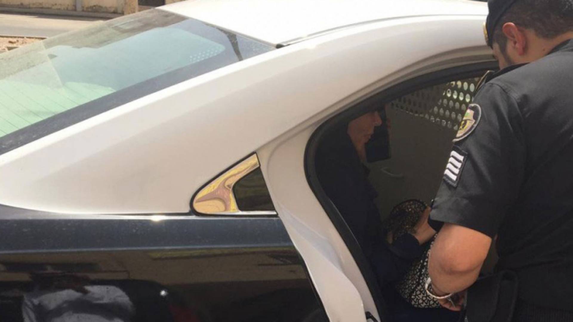 السيدة التي تم القاء القبص عليها