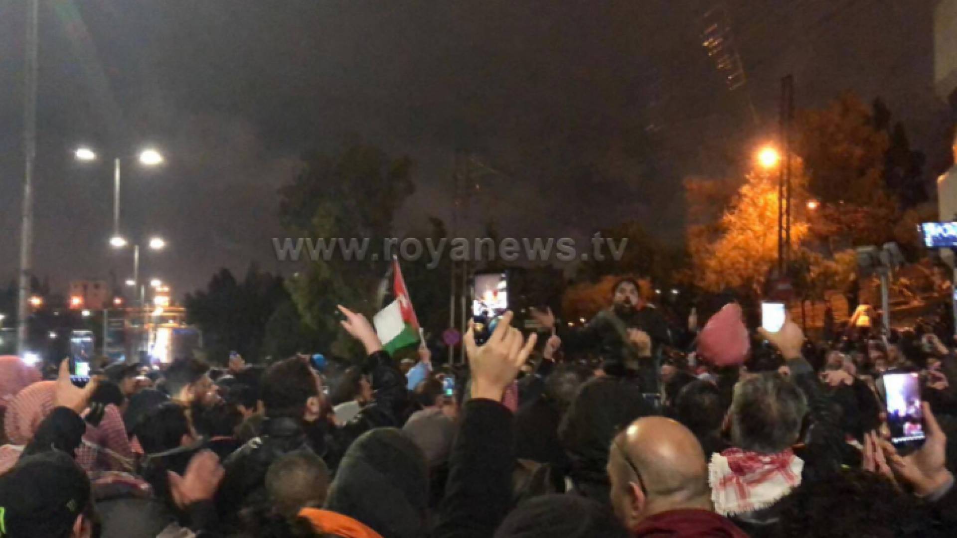 من احتجاجات الأردنيين بمنطقة الدوار الرابع .. الصورة أرشيفية