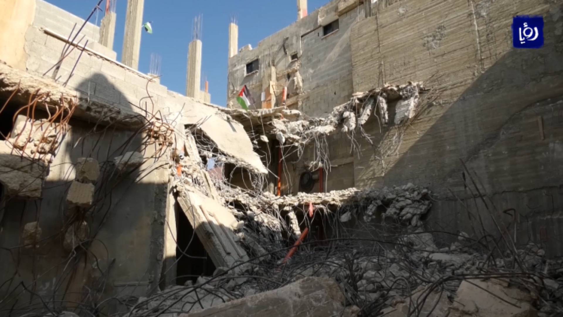 آليات الاحتلال تهدم منزل خنساء فلسطين للمرة الخامسة