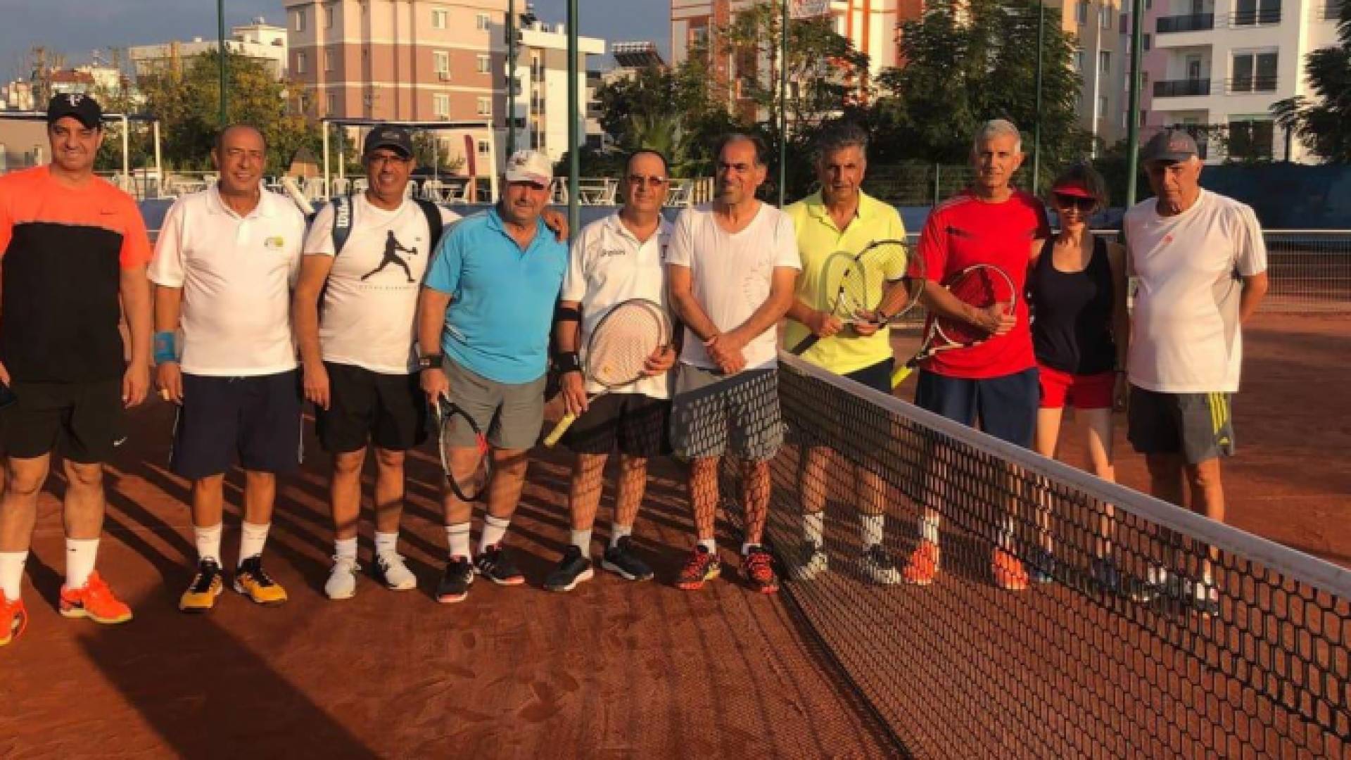 انطلاق منافسات بطولة أنطاليا لرواد التنس العرب