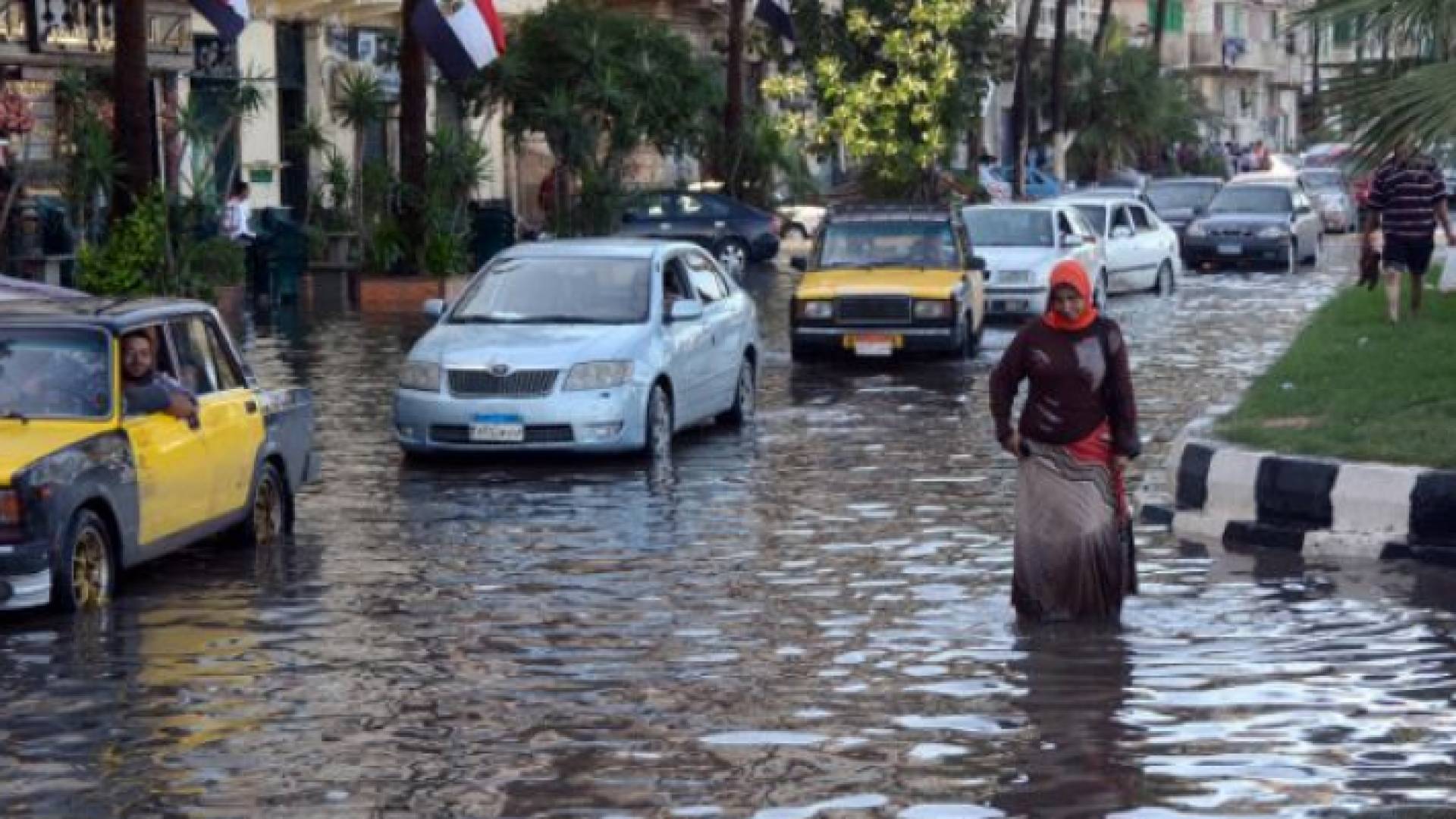 تقرير بريطاني يتوقع "حالة طقس نادرة" على مصر