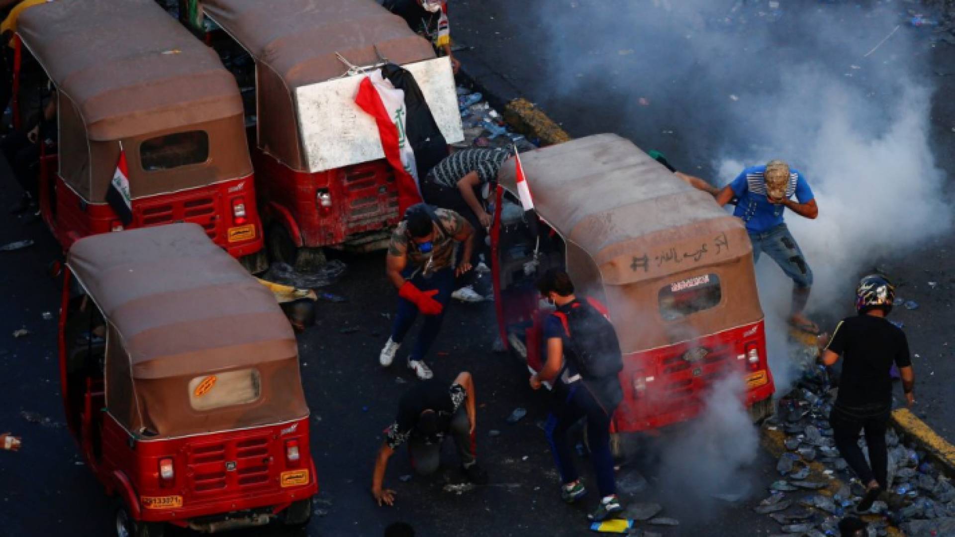 العراق.. قتلى بإطلاق نار على محتجين في كربلاء