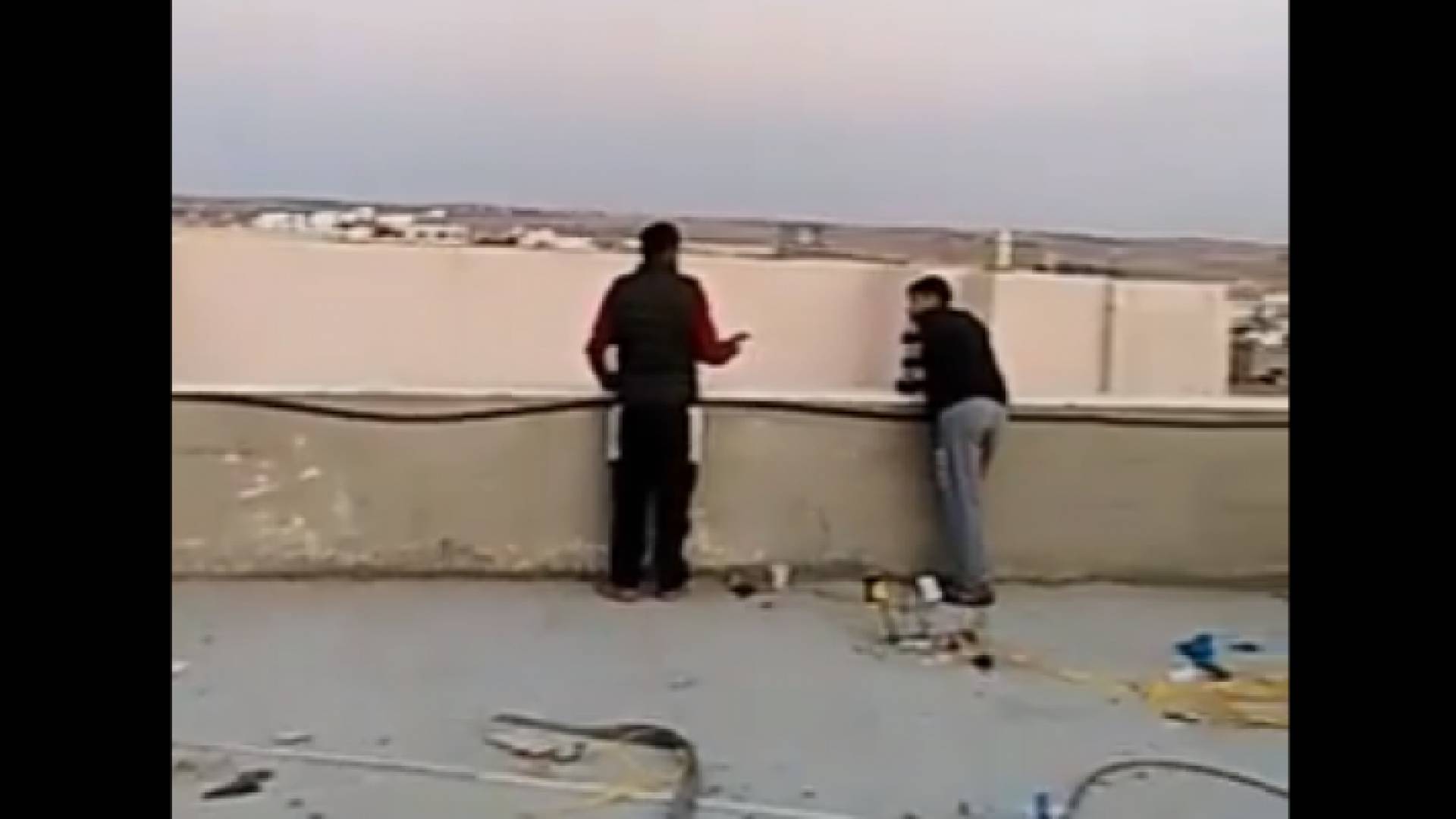 صورة من اعلى البناية