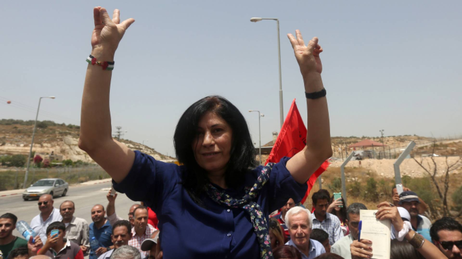 الاحتلال يعتقل القيادية الفلسطينية خالدة جرار