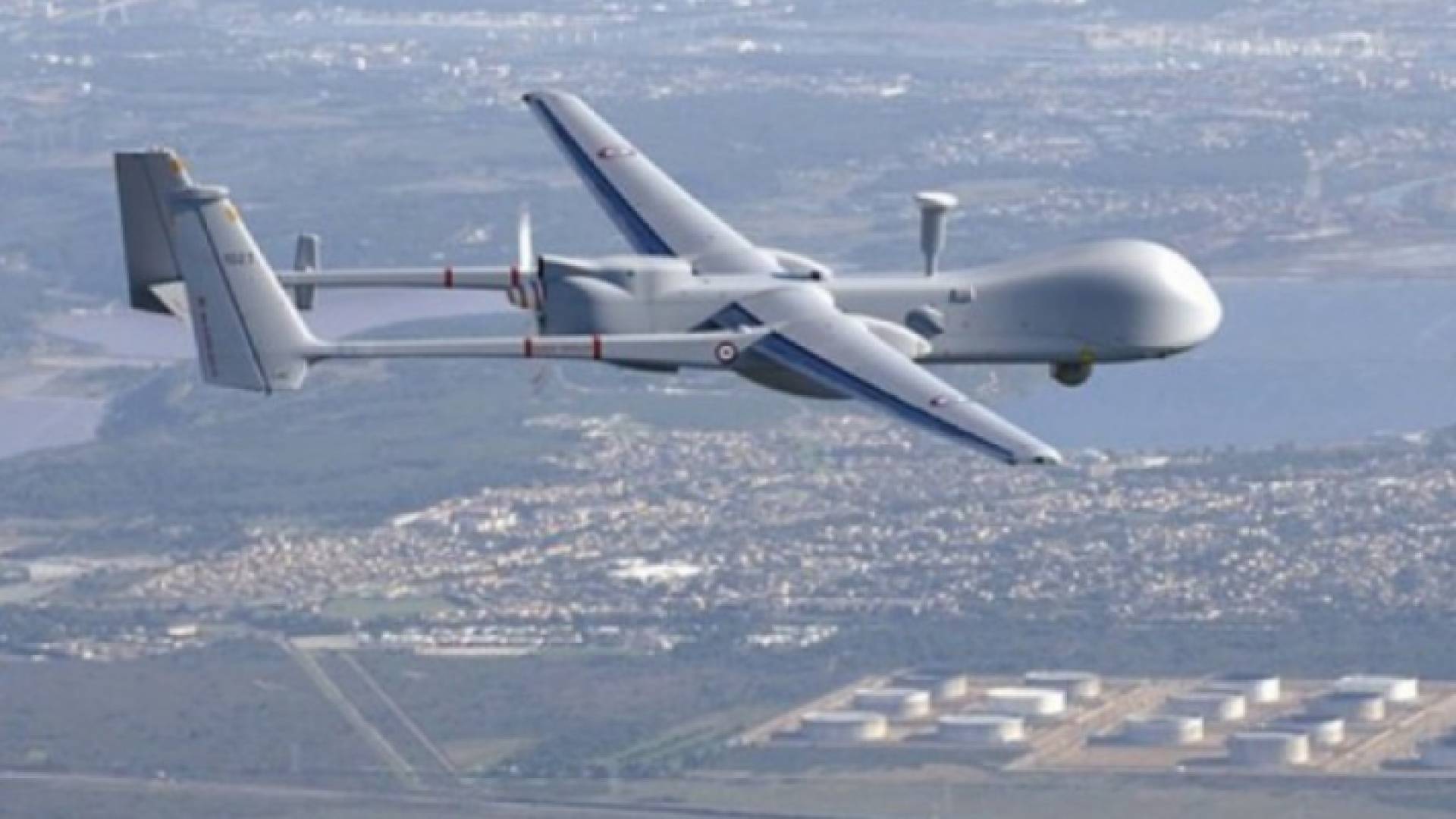 وسائل إعلام فلسطينية: المقاومة تسقط طائرة مسيرة تابعة للاحتلال شمال قطاع غزة