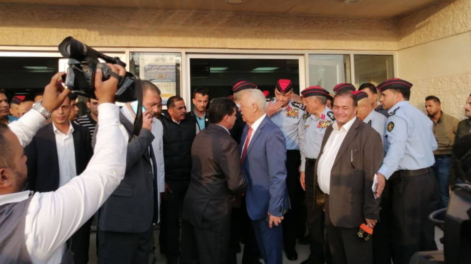 محيط مستشفى جرش الحكومي