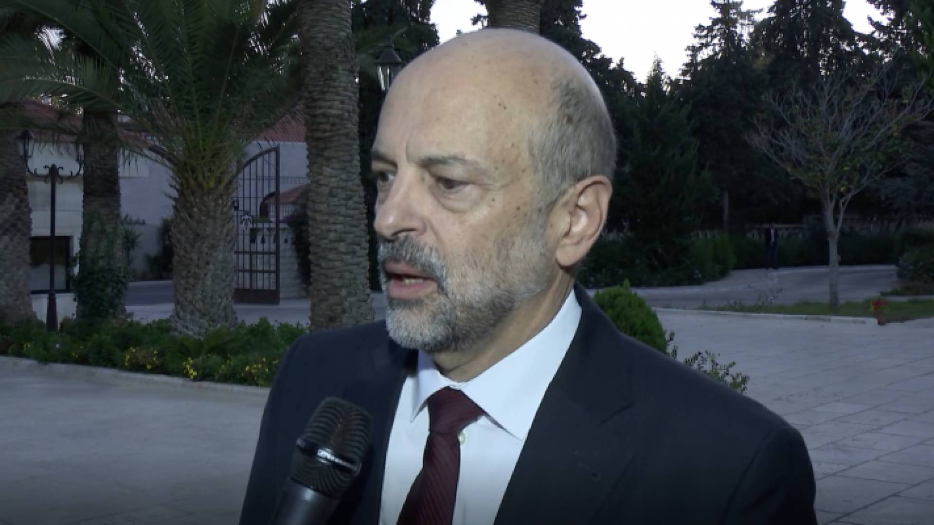 رئيس الوزراء الدكتور عمر الرزاز