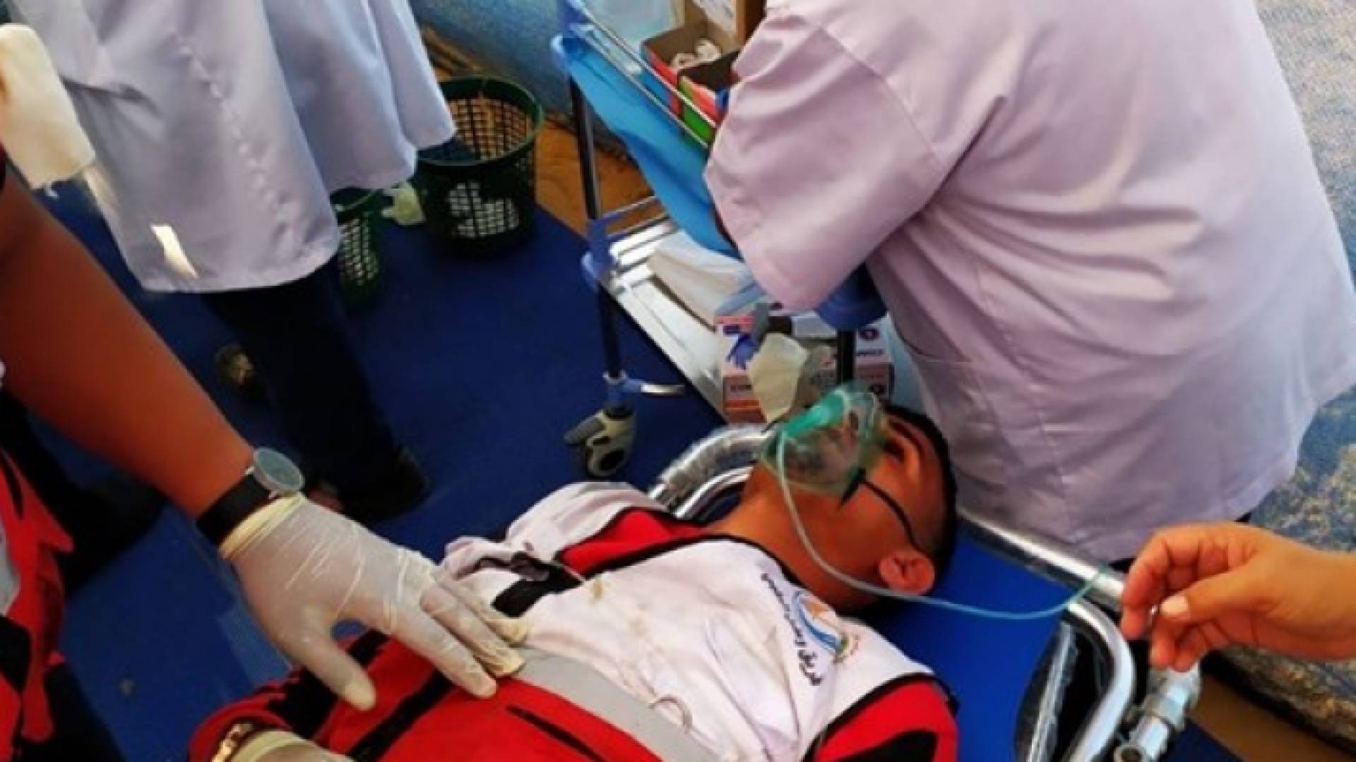 أحد المصابين بنيران الاحتلال