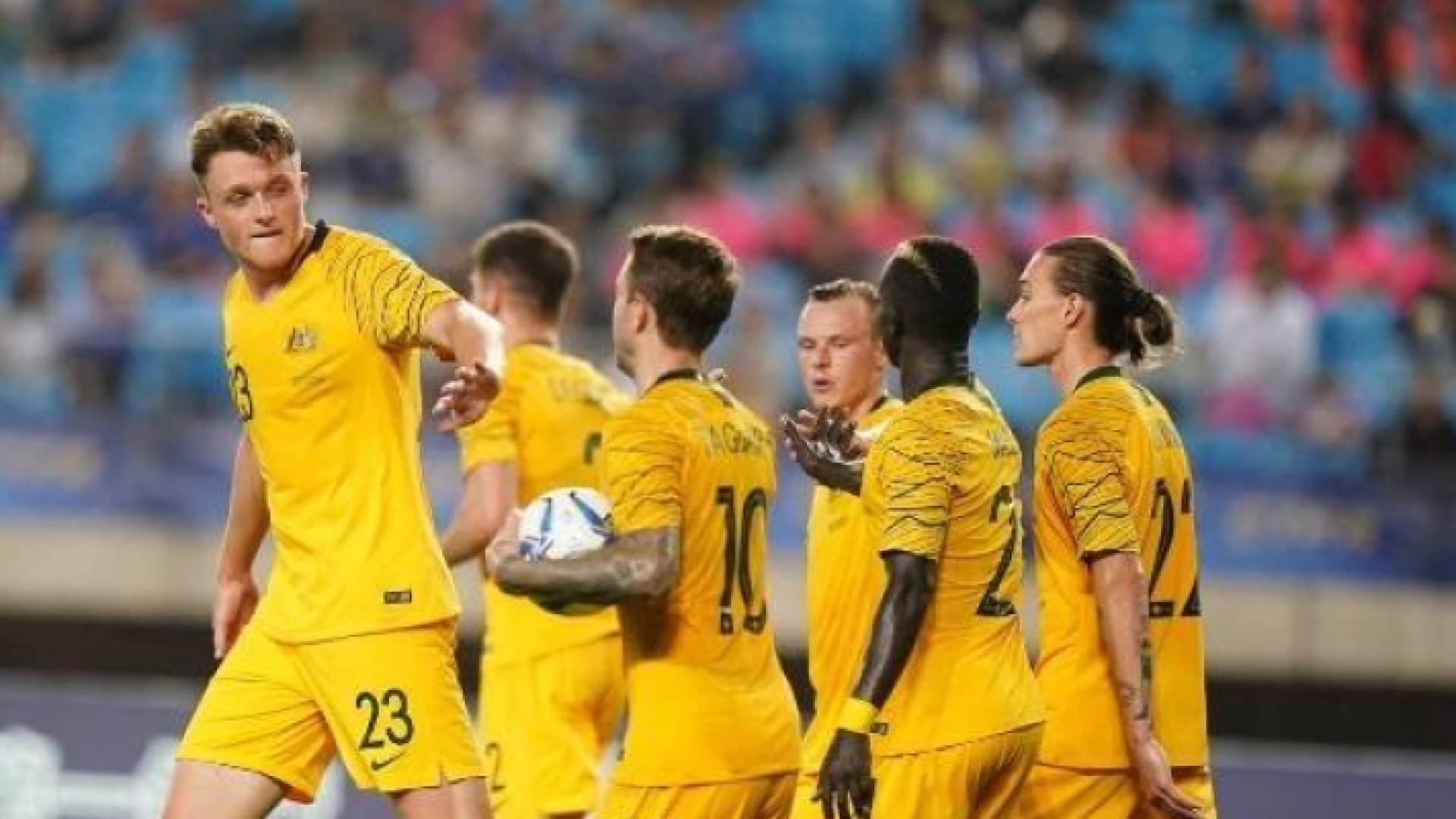 منتخب استراليا يصل عمان