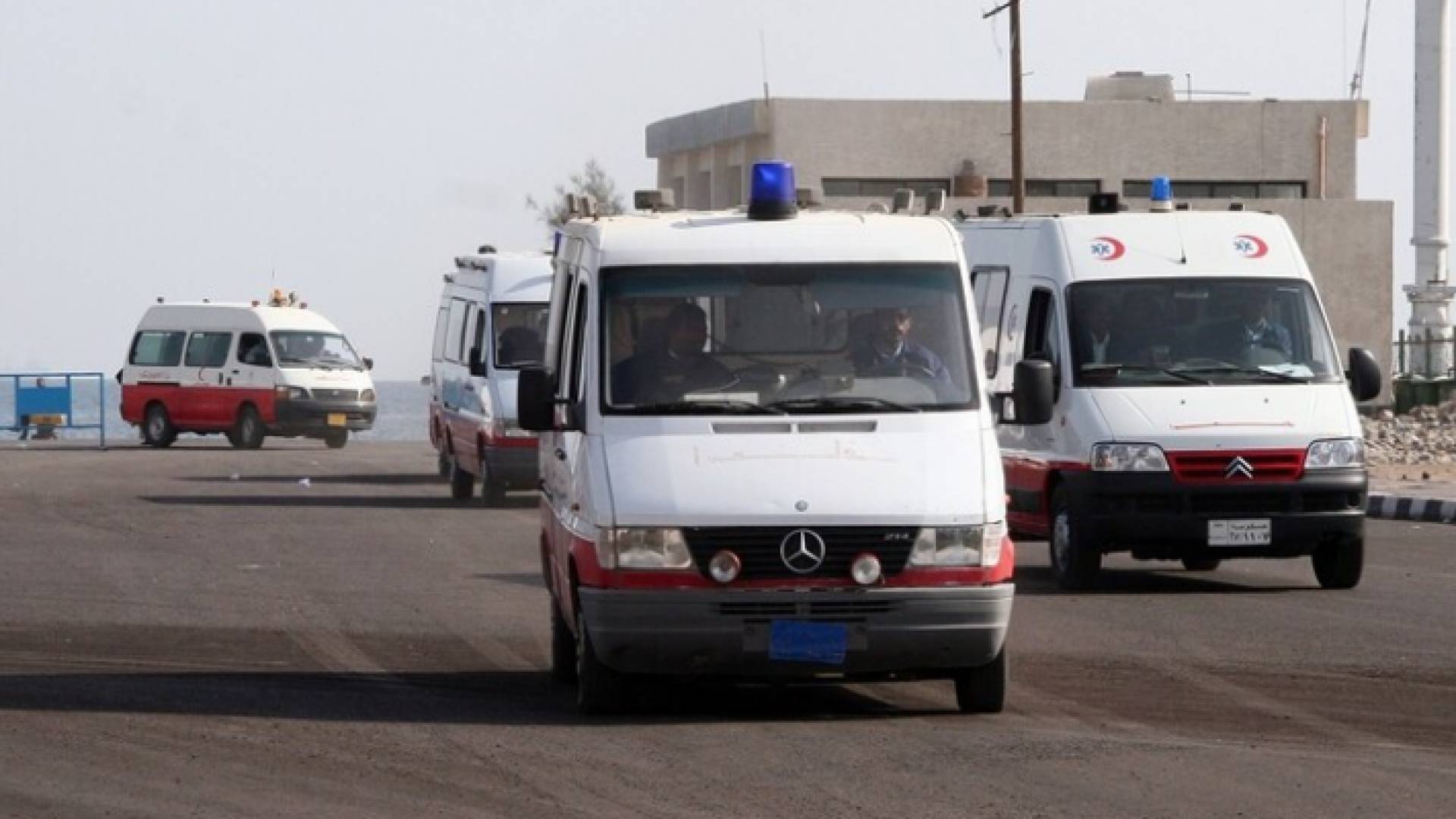 سيارات إسعاف مصرية - أرشيف