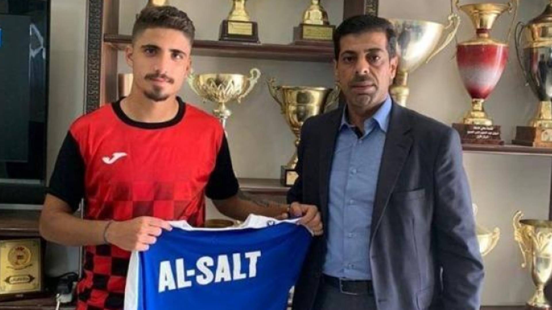 السلط يتعاقد مع العبيسات