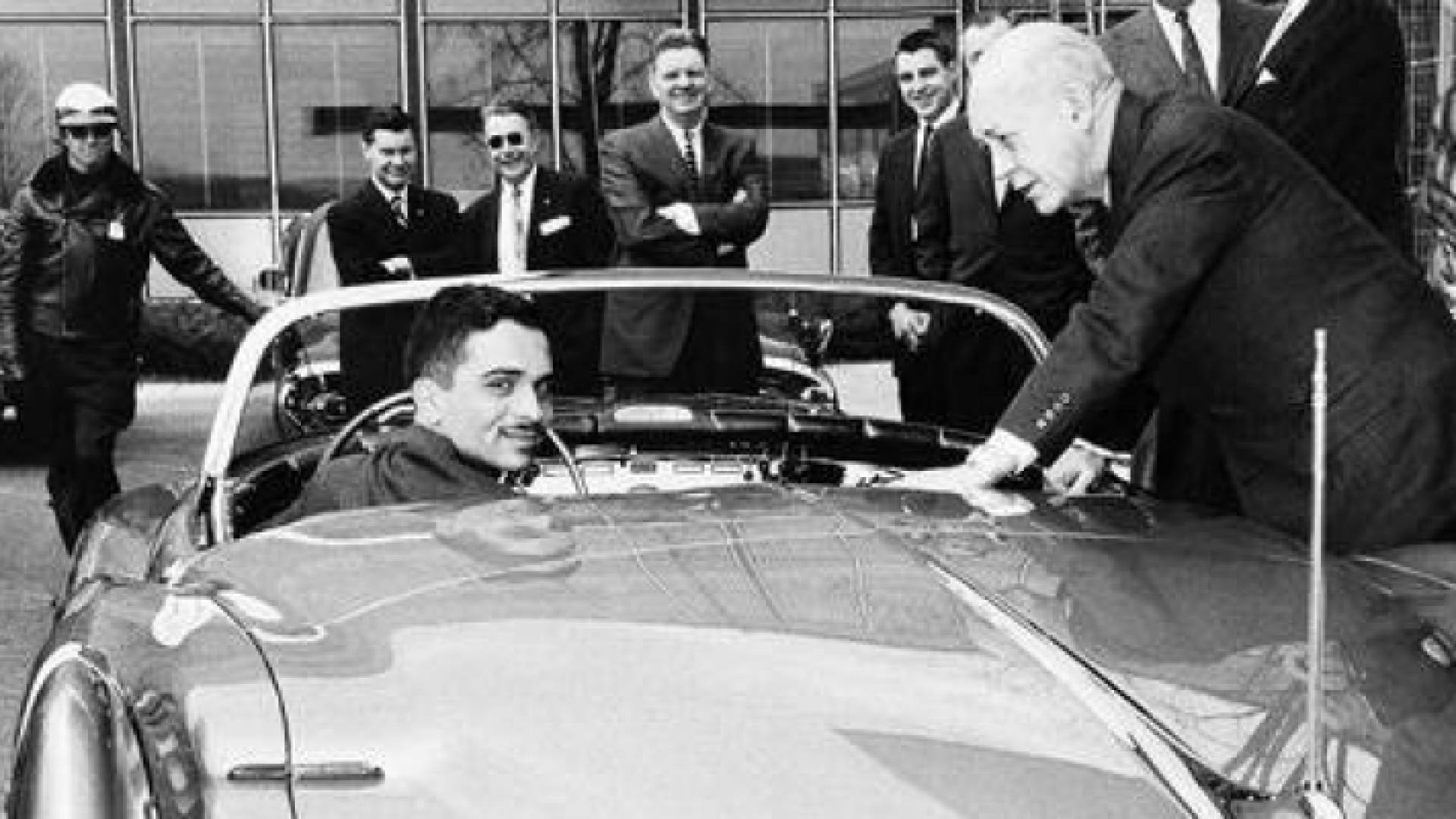 السفارة الأمريكية في عمان تستذكر ميلاد الحسين بن طلال وتنشر صورة