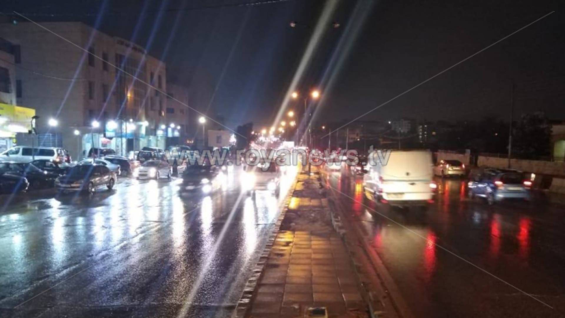 تعرف على آخر تطورات الحالة الجوية وأماكن هطول الأمطار الرعدية في الأردن