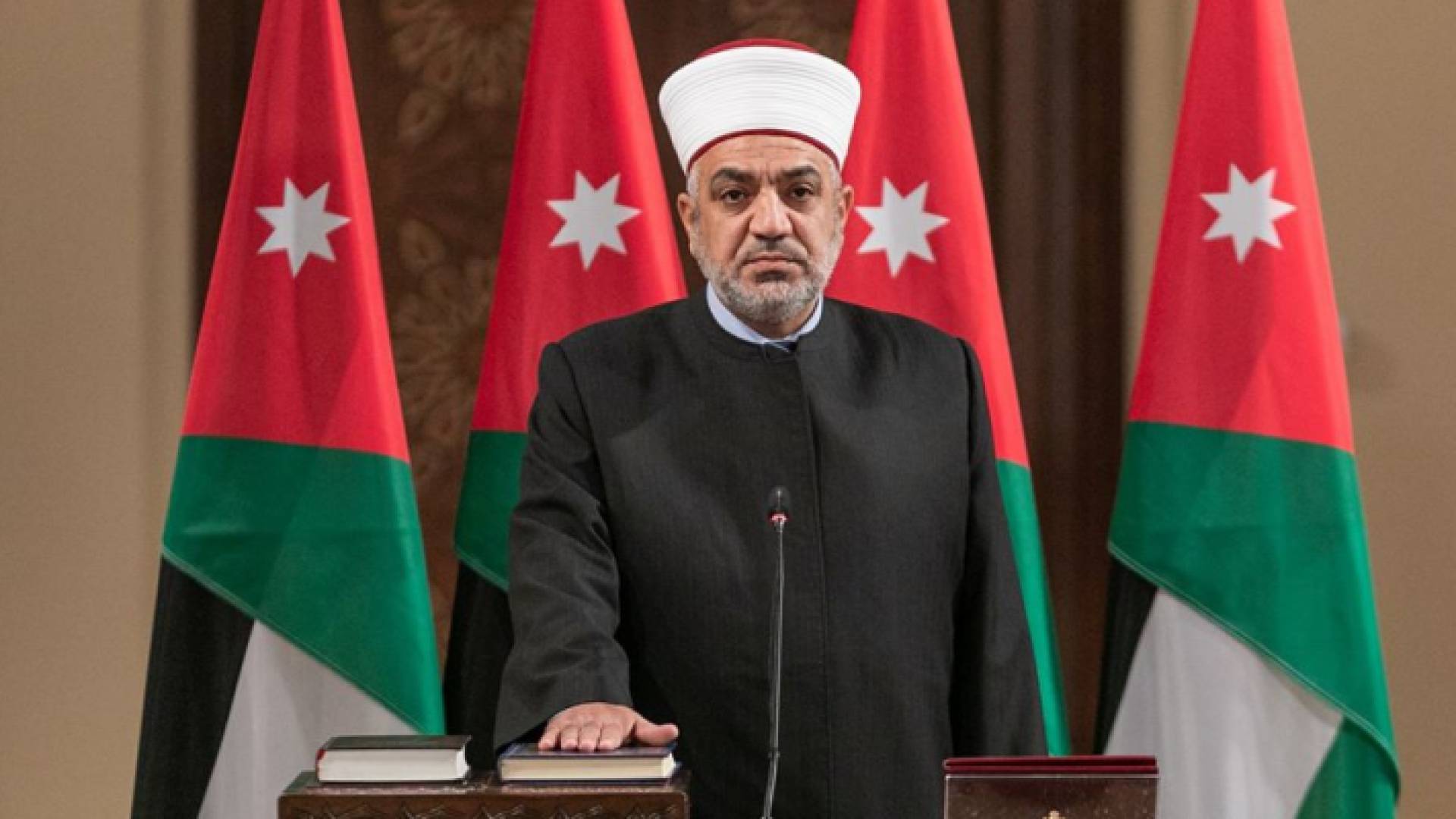 وزير الاوقاف يعلن شمول جميع الأئمة بإكرامية الخطابة