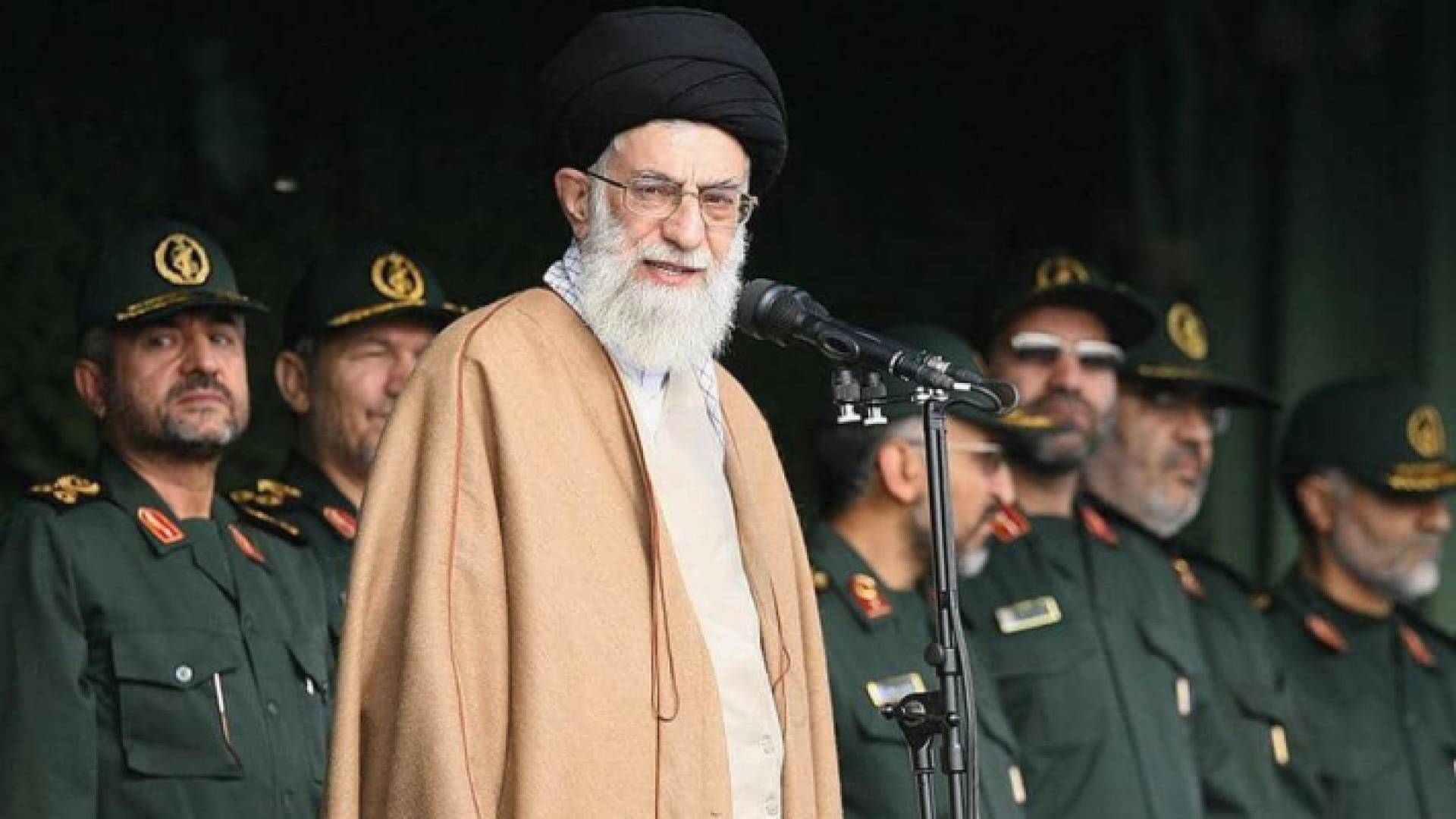 لمرشد الأعلى للجمهورية الإسلامية آية الله علي خامنئي