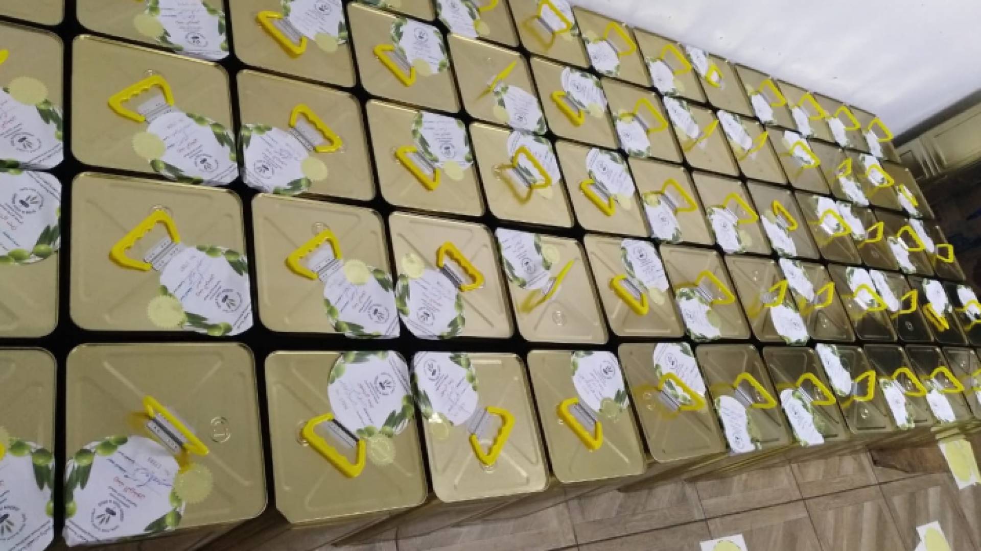 زيت زيتون مختوم في الليبل الخاص والختم الحراري من الغذاء والدواء