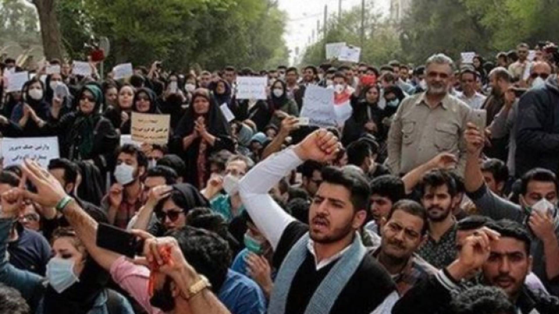 المتظاهرين في ايران