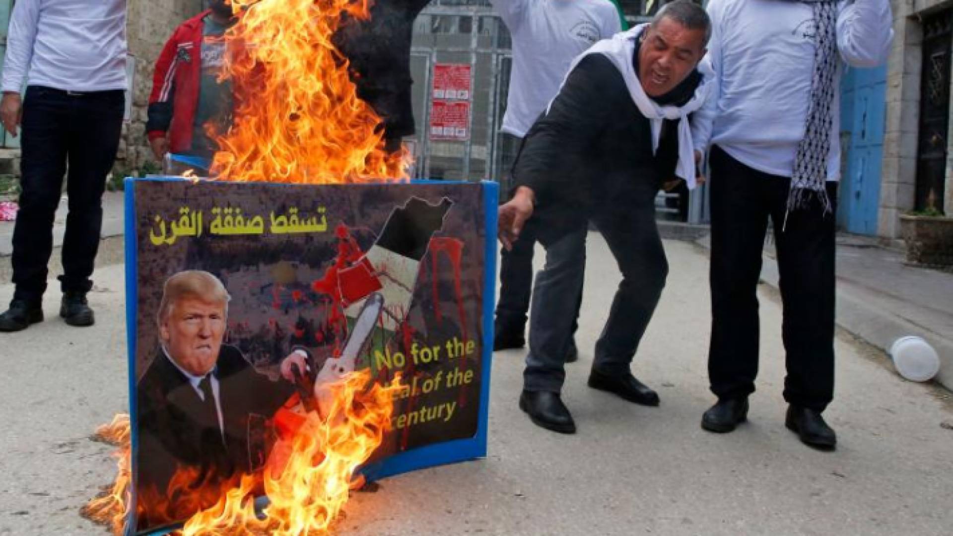 طالبت الجماهير بالتحرك لإفشال المشروع التآمري لتصفية القضية الفلسطينية