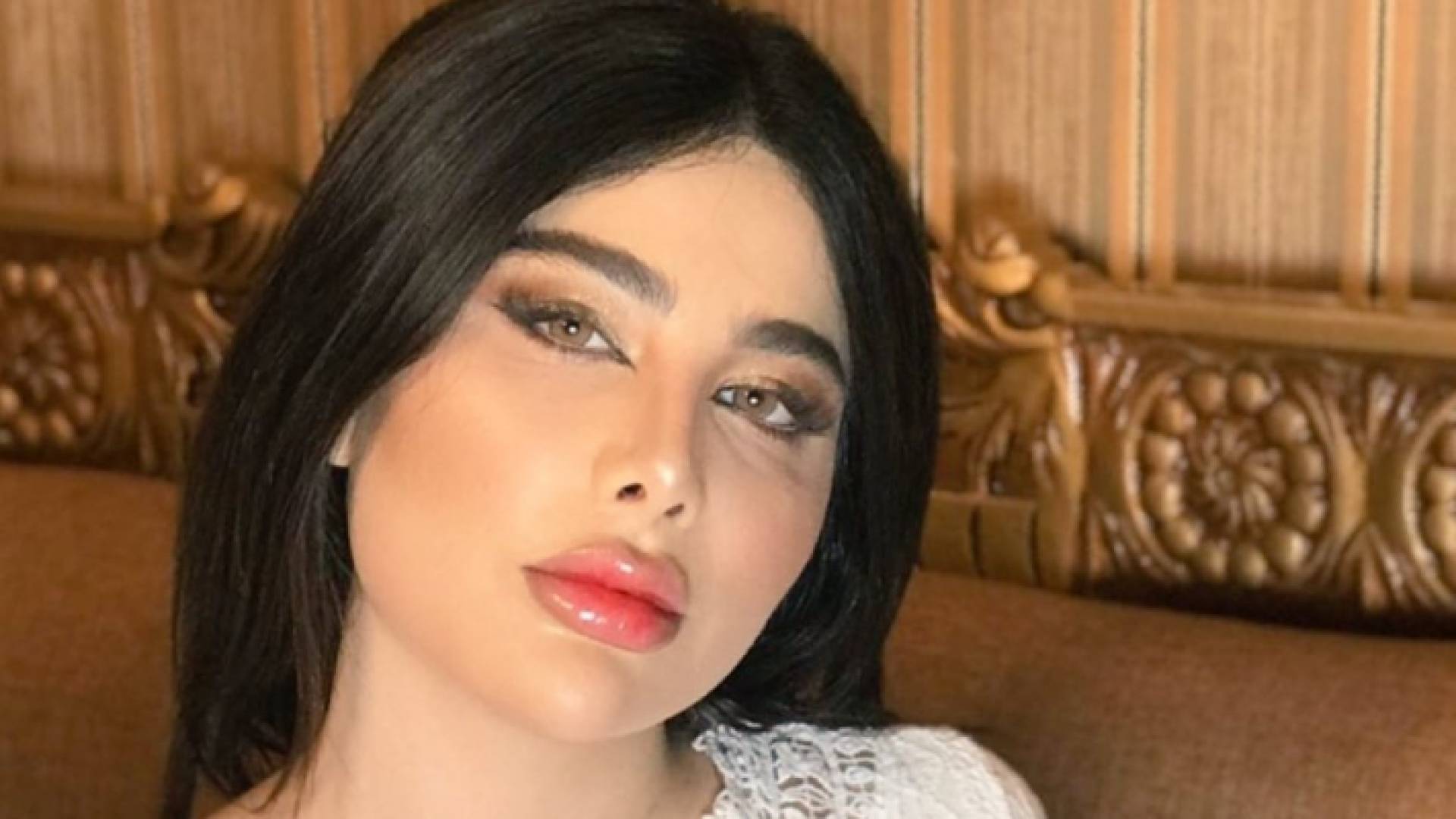 الفنانة السورية إنجي خوري