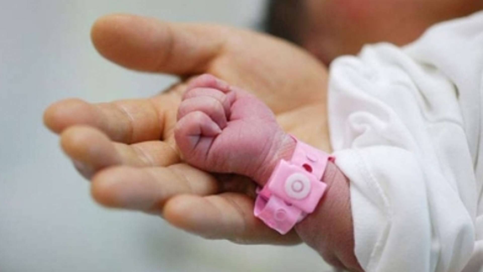 ما هي الأسباب برأيكم التي تؤدي إلى انخفاض الإنجاب بين الأردنيين ؟