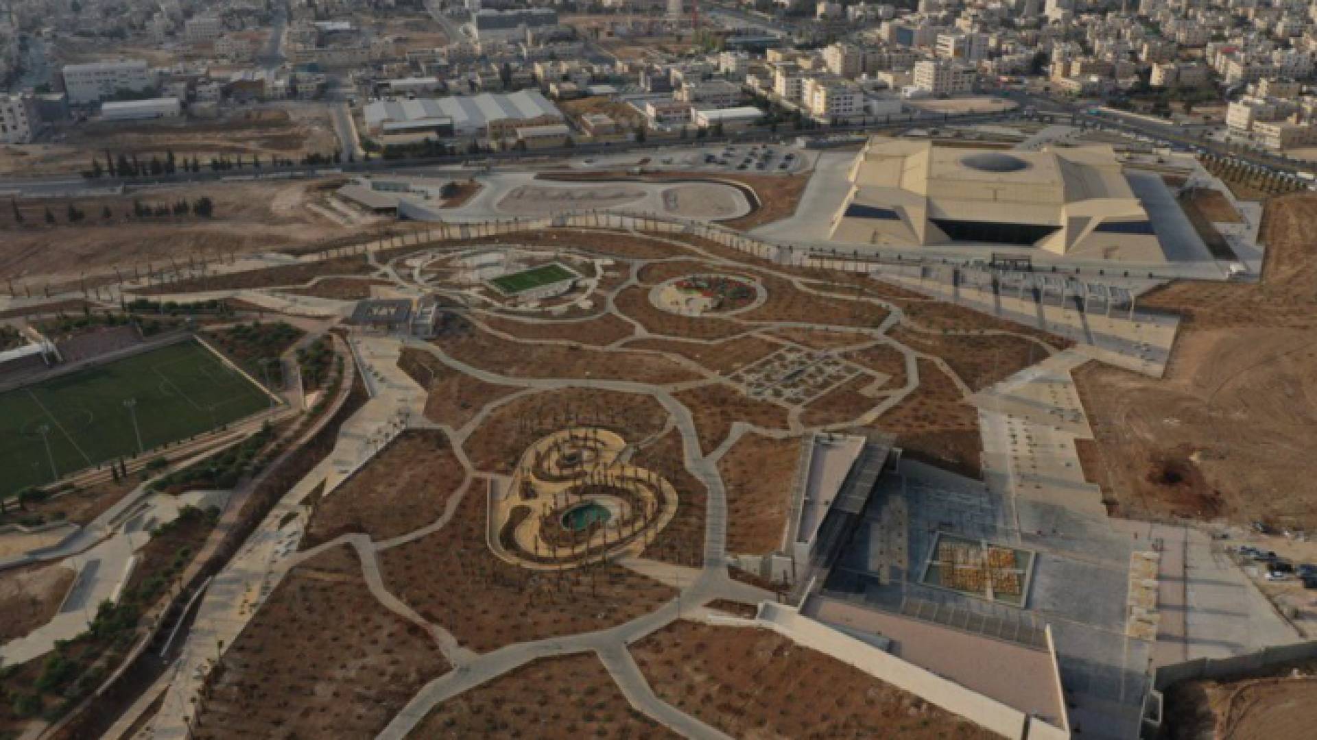 صورة لحدائق الملك عبدالله الثاني في المقابلين