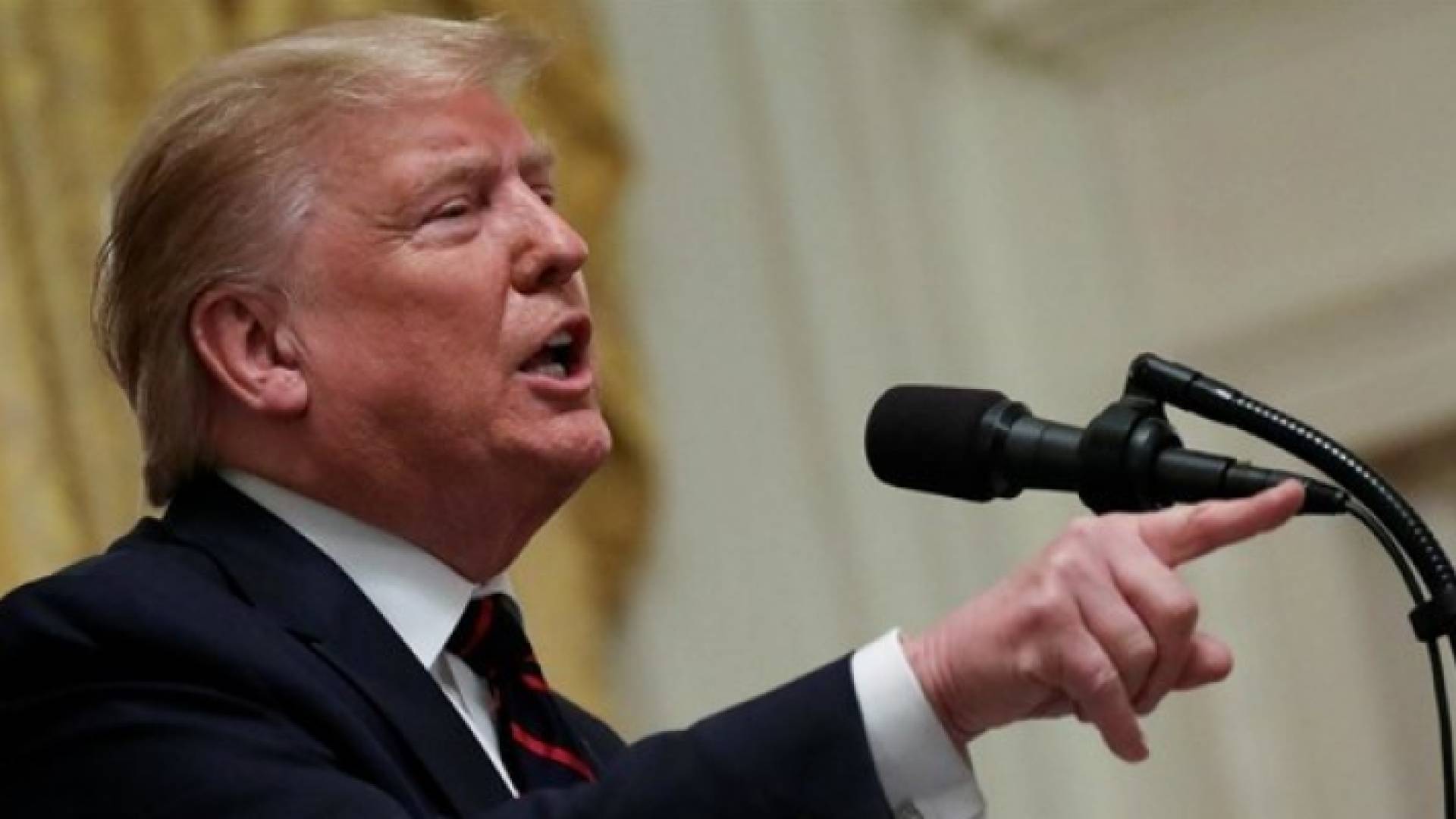 ترامب: إيران تحجب الانترنت للتستر على ما يحدث من "موت ومأساة"