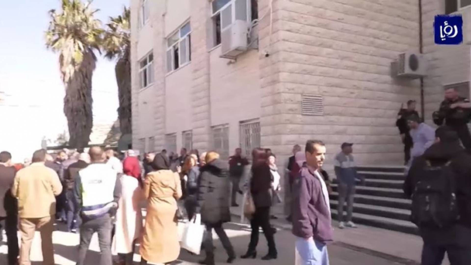 الاحتلال يغلق عددا من المؤسسات الإعلامية والتربوية في القدس