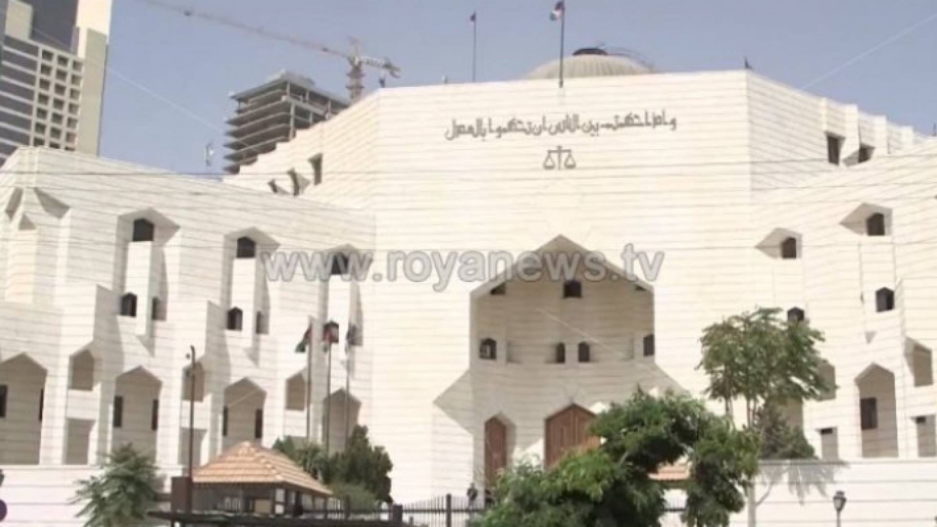 السجن 10 لعصابة استهدفت سرقة المحال التجارية