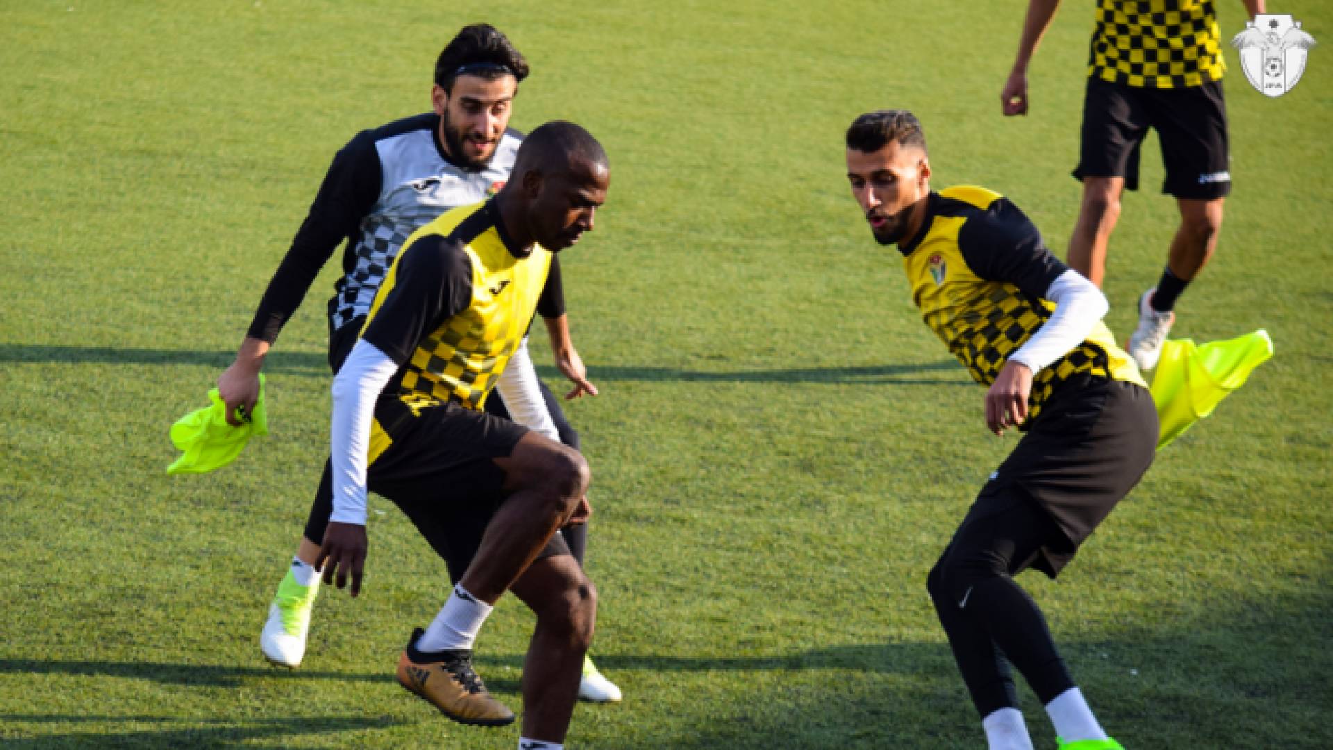 جانب من التدريبات