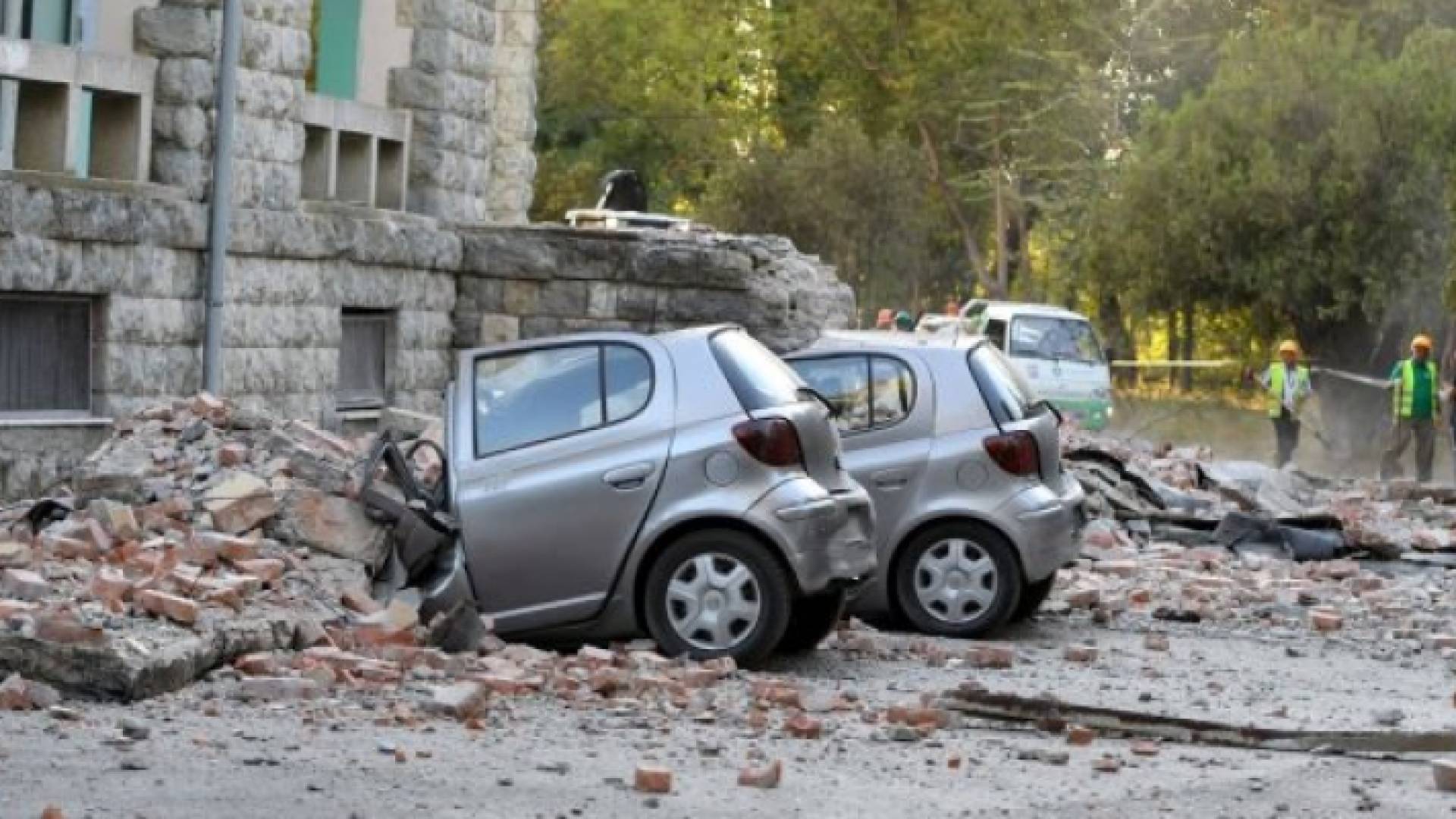 أسوأ زلزال تشهده ألبانيا منذ عشرات السنين