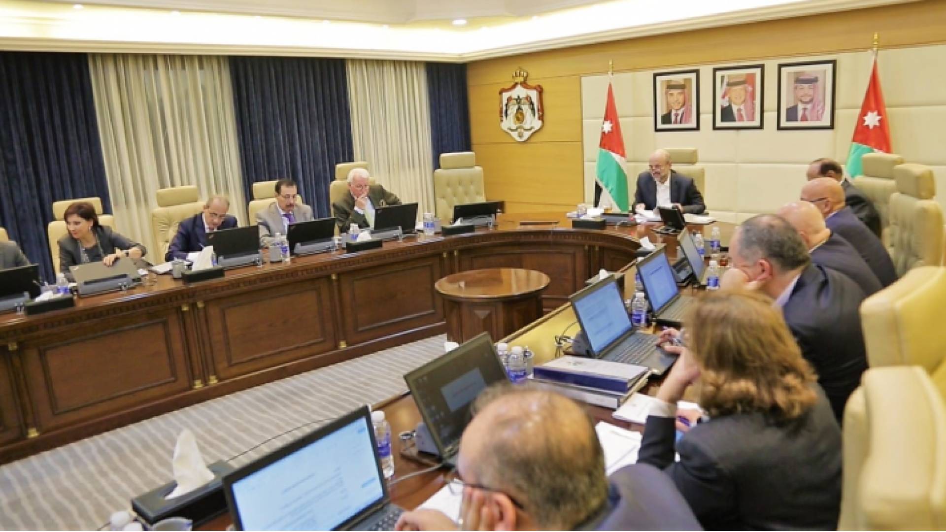 مجلس الوزراء