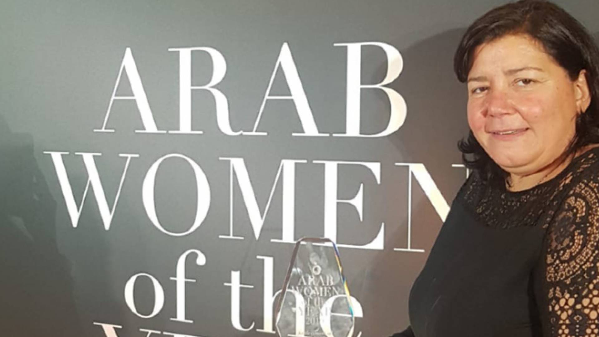 الصحفية والناشطة الأردنية رنا الحسيني